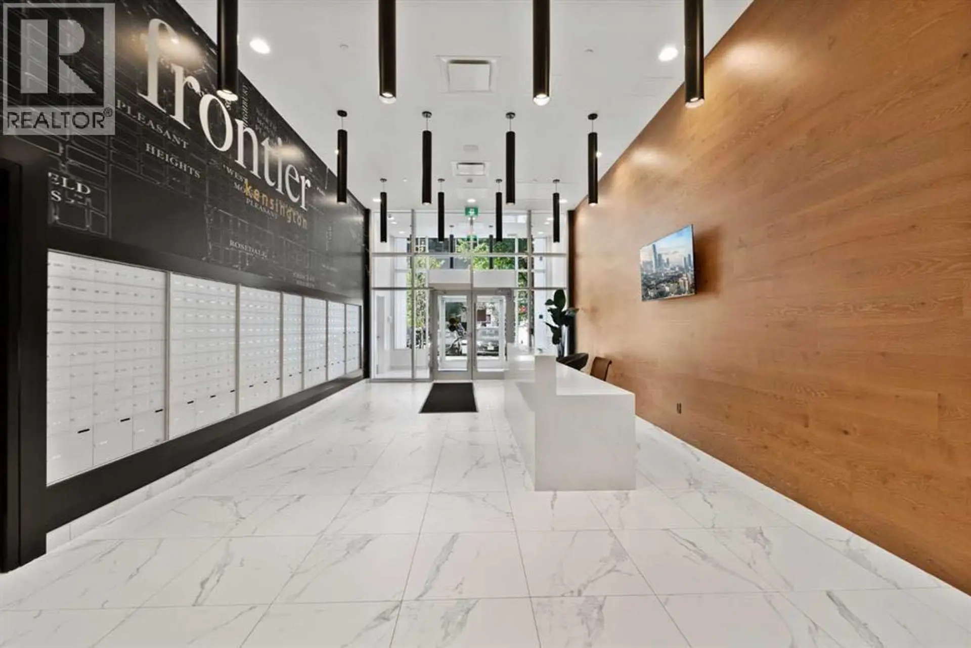 #447 110 18A Street NW - Image 3