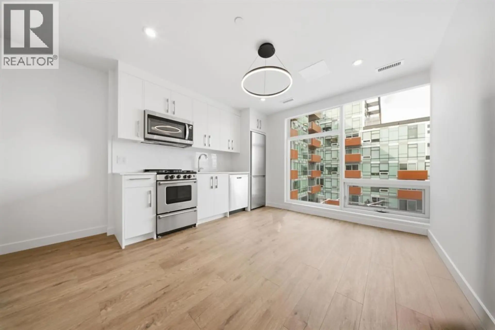 #447 110 18A Street NW - Image 14