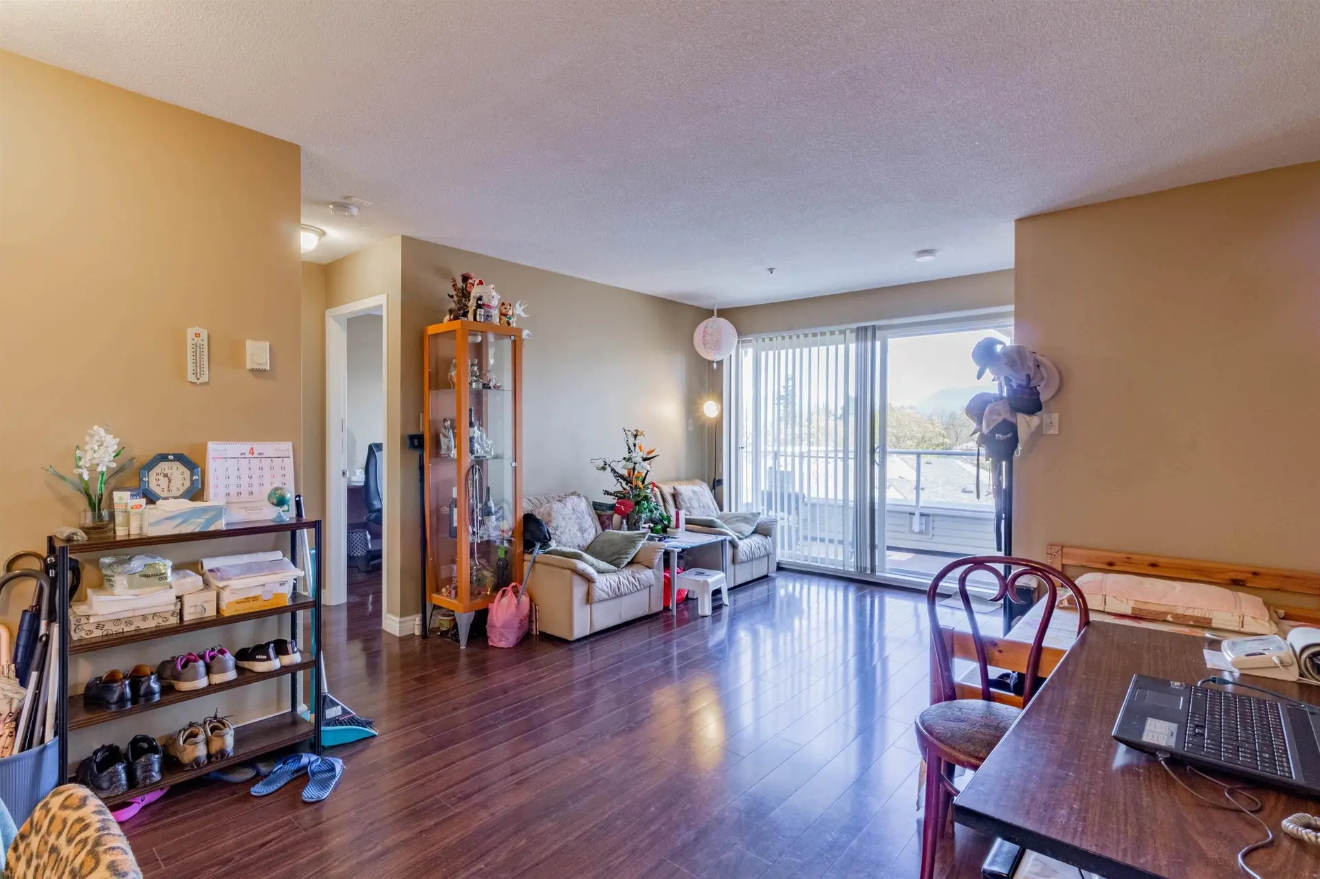 #407 3480 Yardley Avenue - Image 4