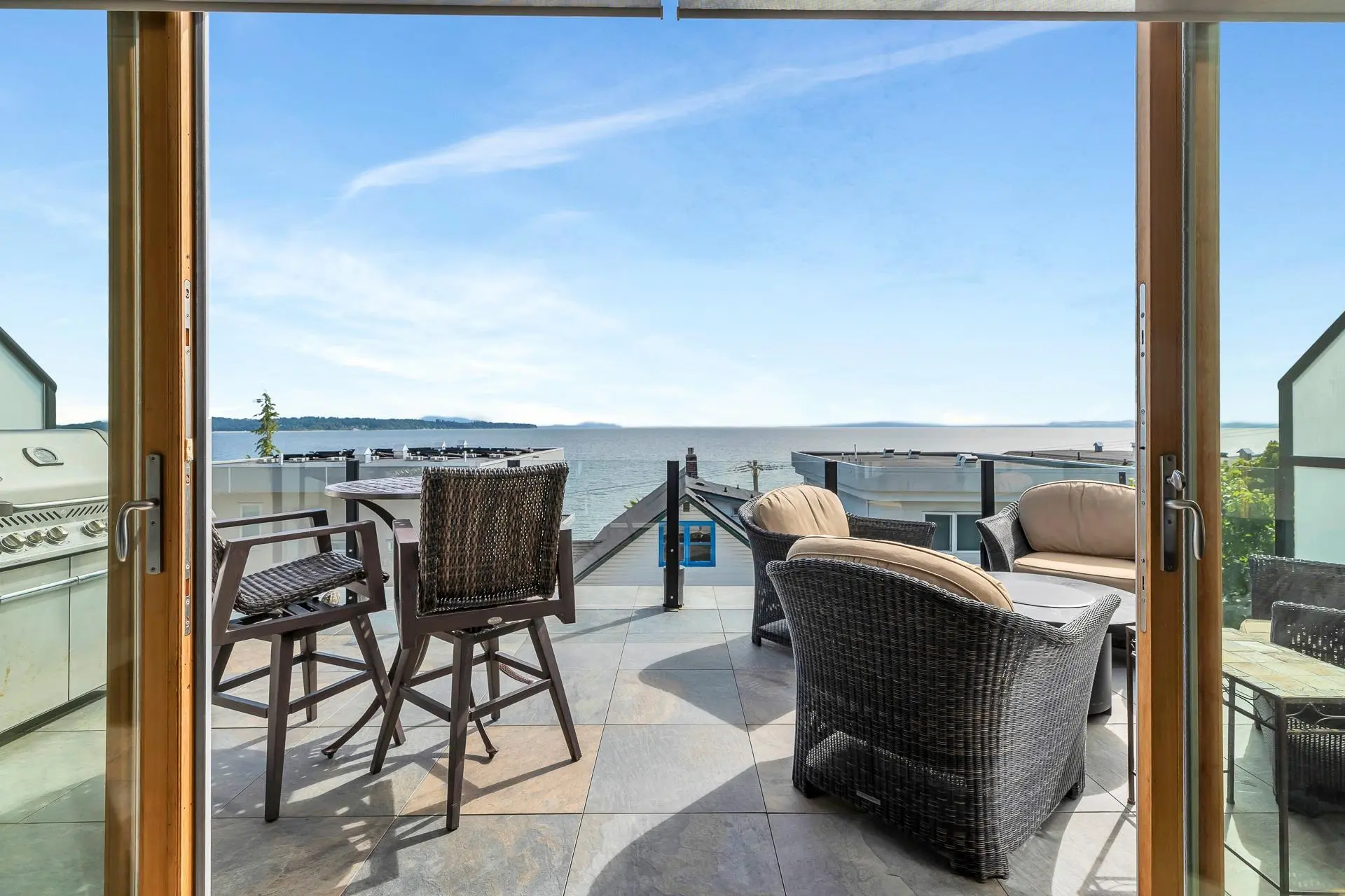 Property at 15364 Victoria Avenue Street, White Rock, BC