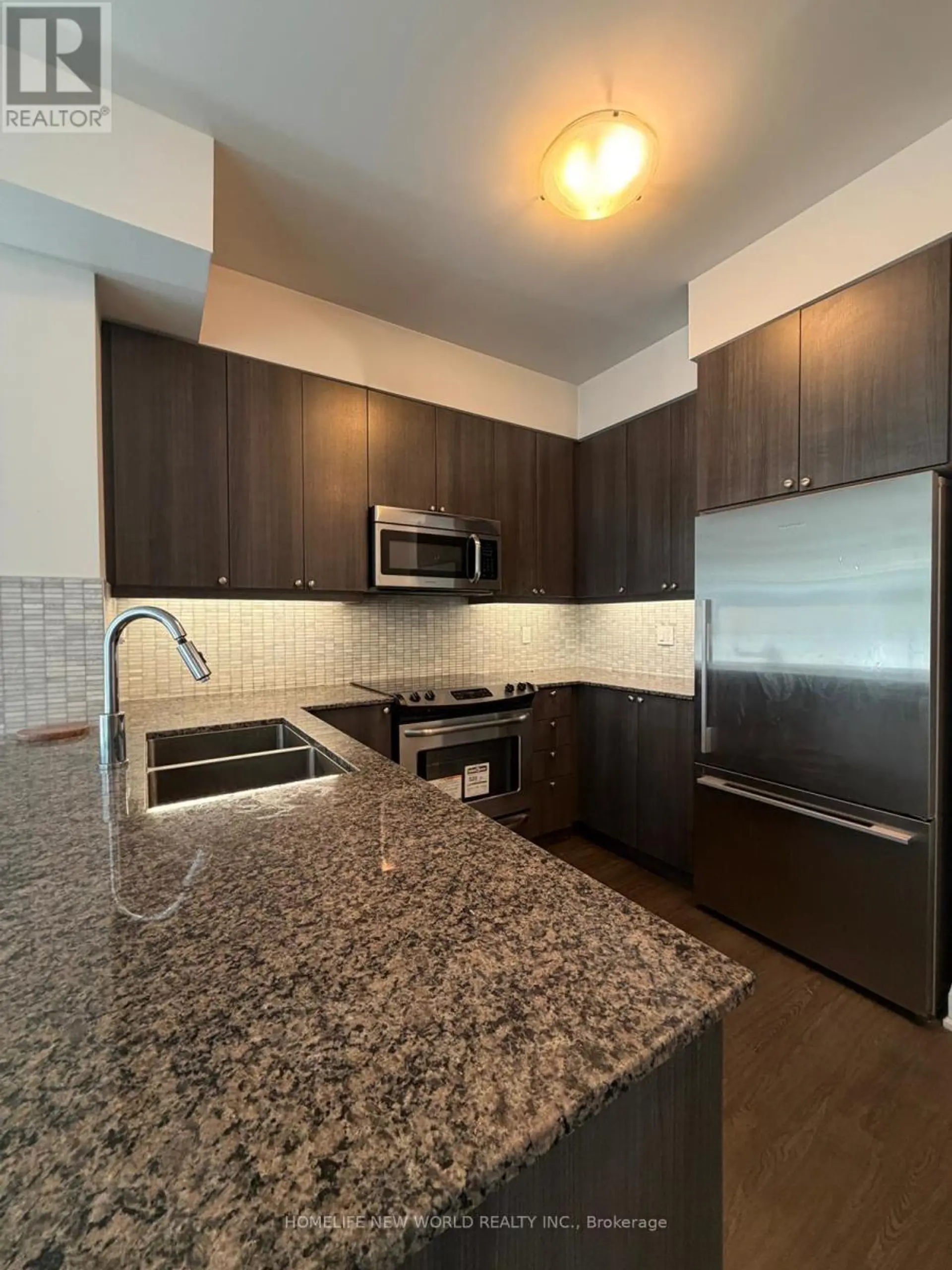 #417 25 FONTENAY COURT - Image 3