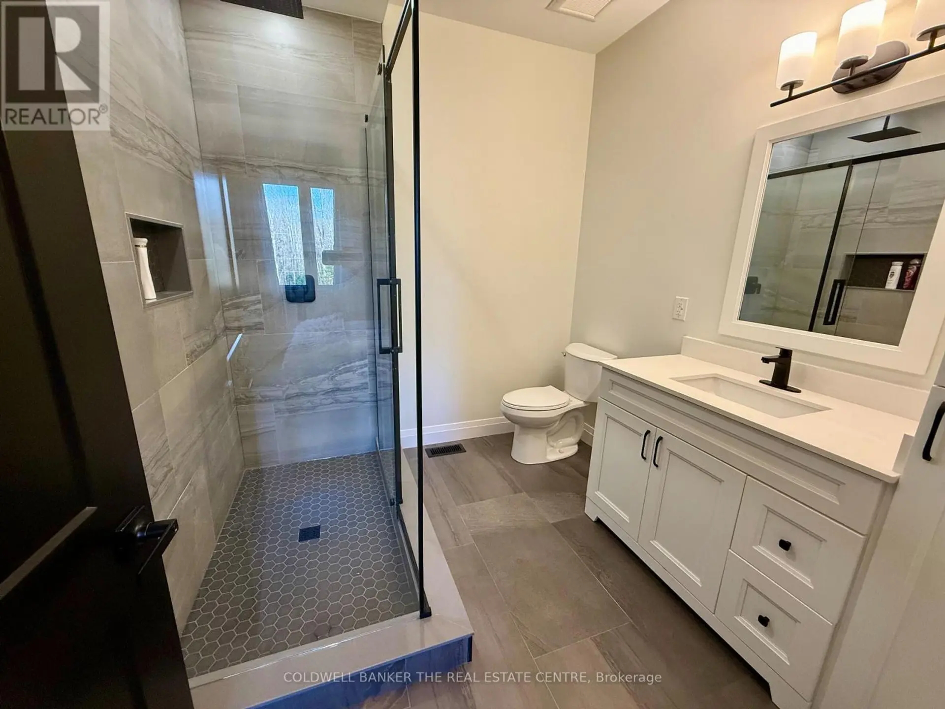 16 MILLIES WAY - Image 15