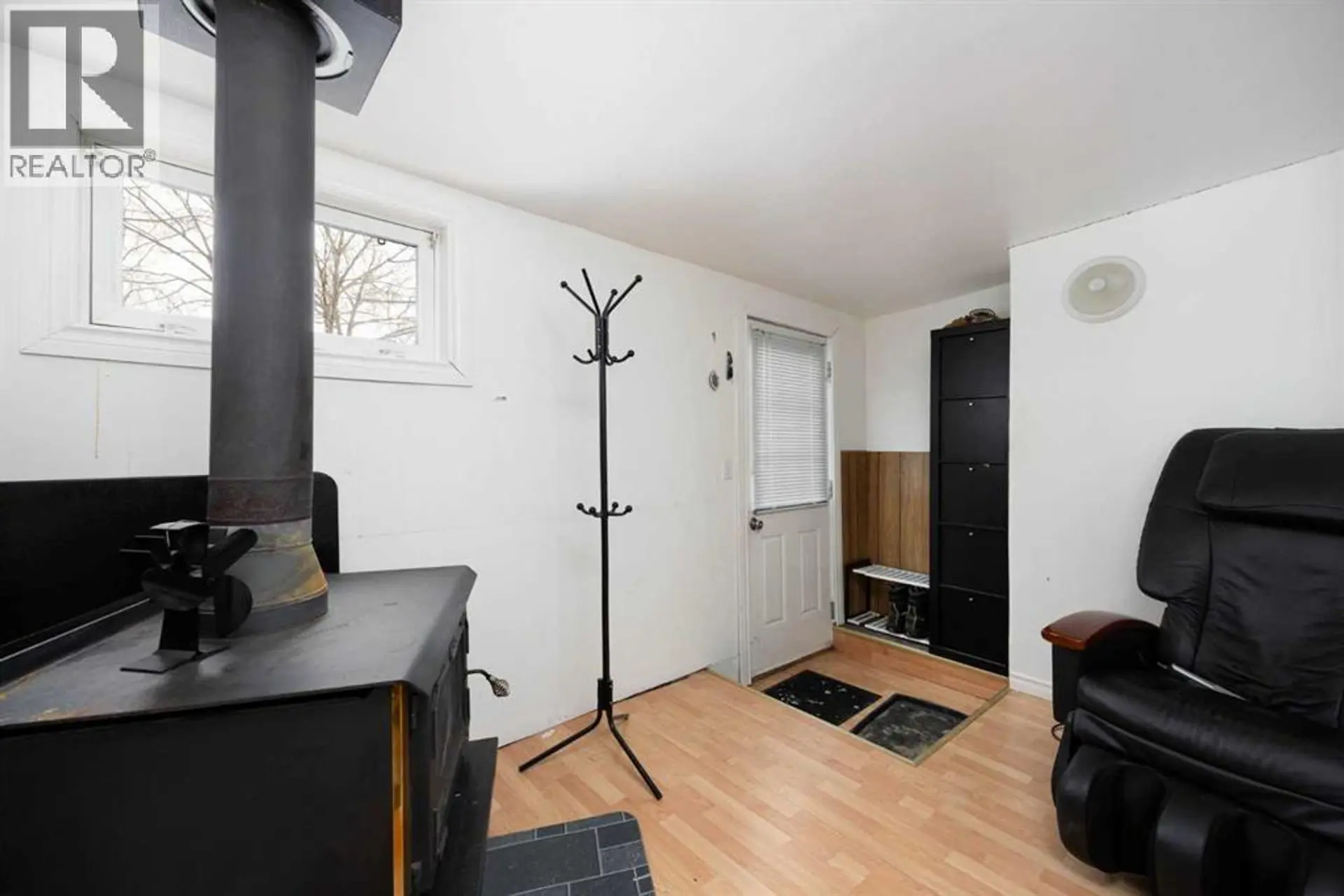 132 Greenfield Place - Image 2