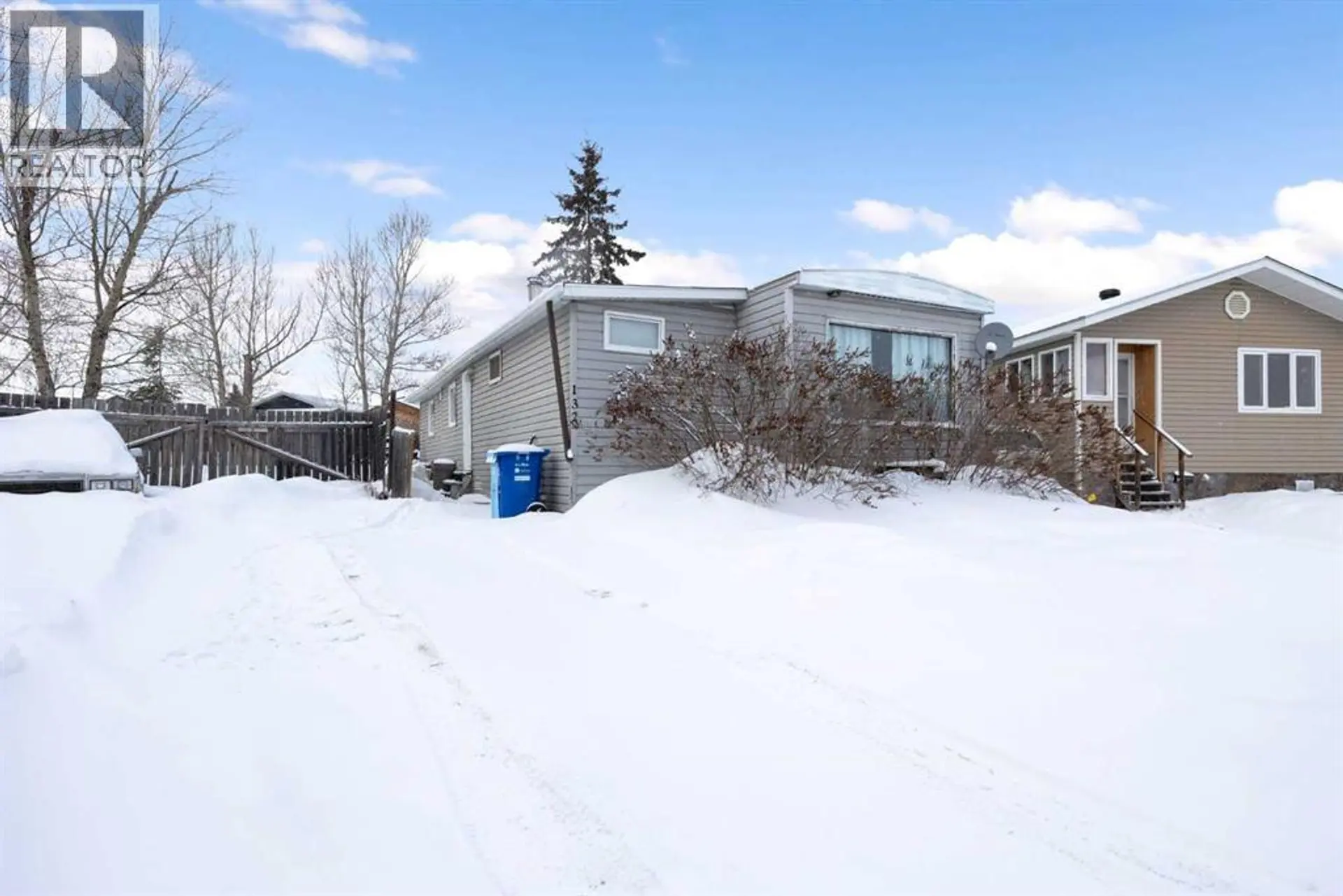 132 Greenfield Place - Image 1