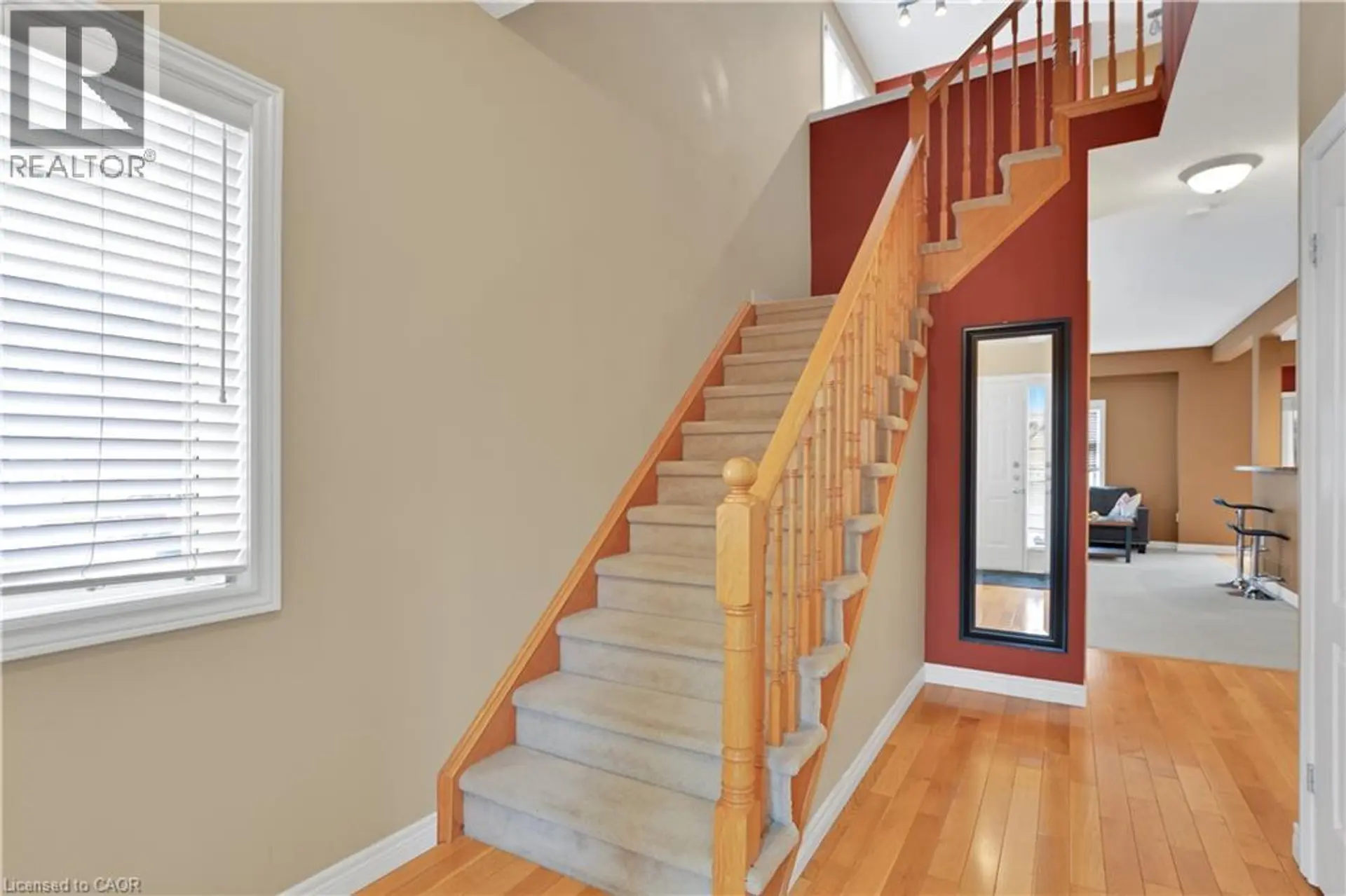 #43 60 CLOVERLEAF Drive - Image 10