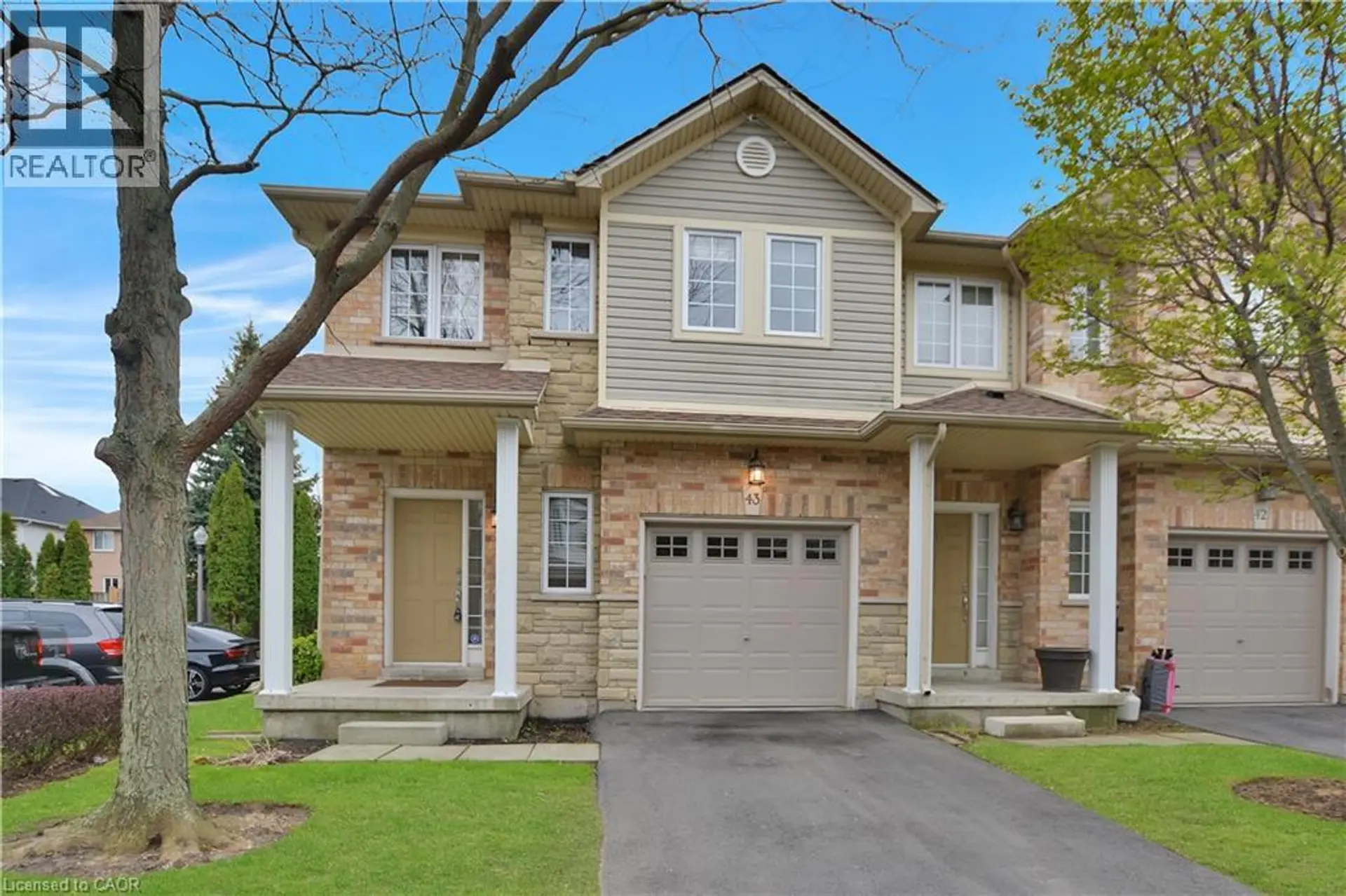 #43 60 CLOVERLEAF Drive - Image 6