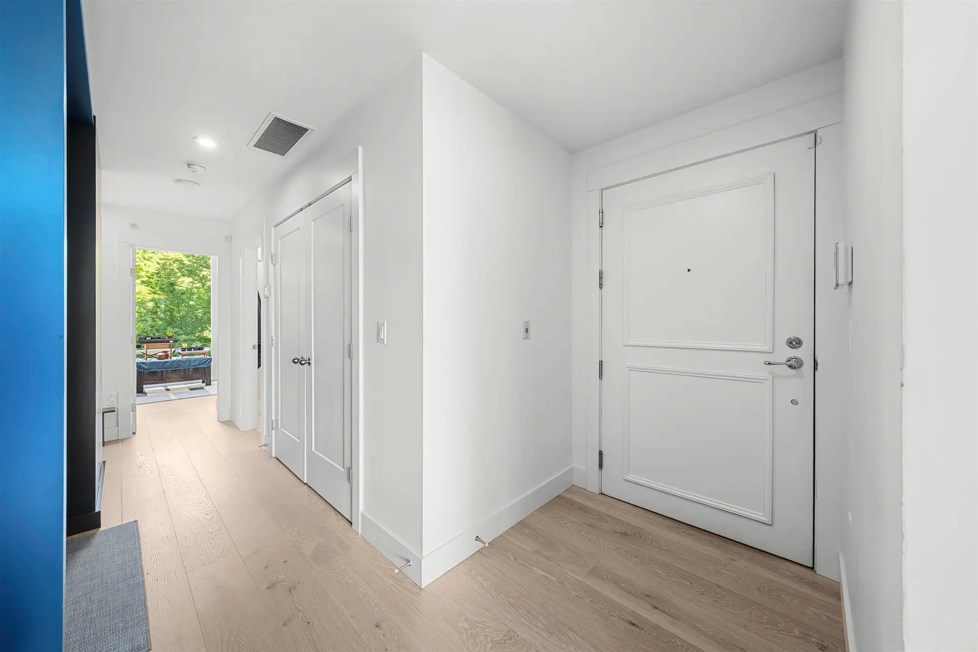 #301 15445 Vine Avenue - Image 9