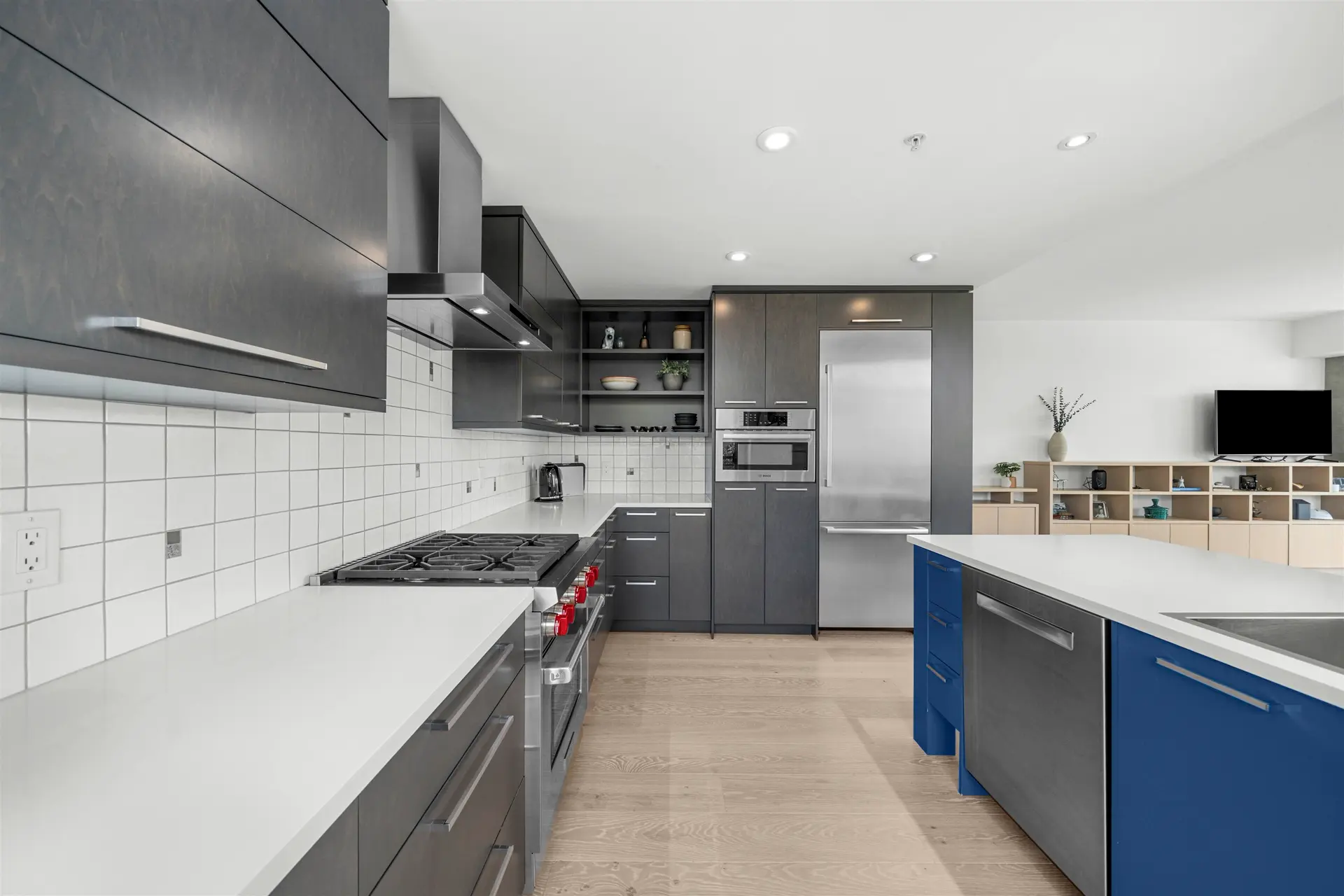 #301 15445 Vine Avenue - Image 3