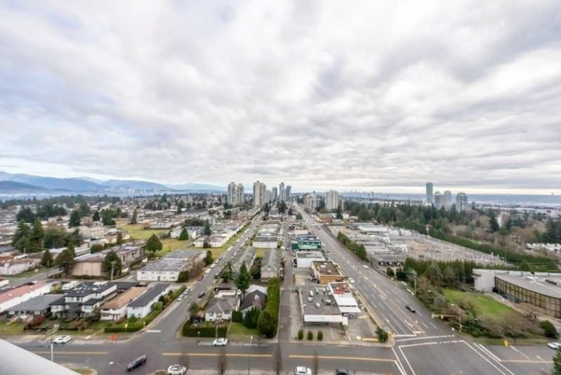 #2205 6688 Arcola Street - Image 10