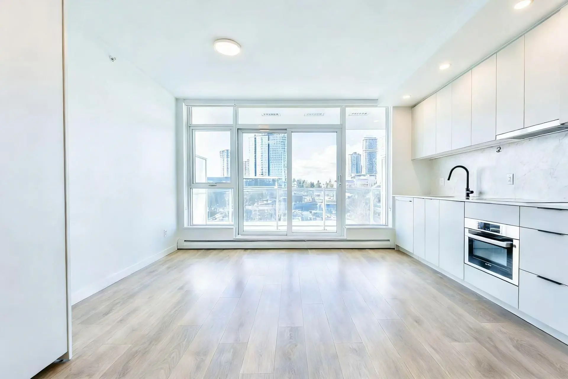 #510 13685 102 Avenue - Image 2