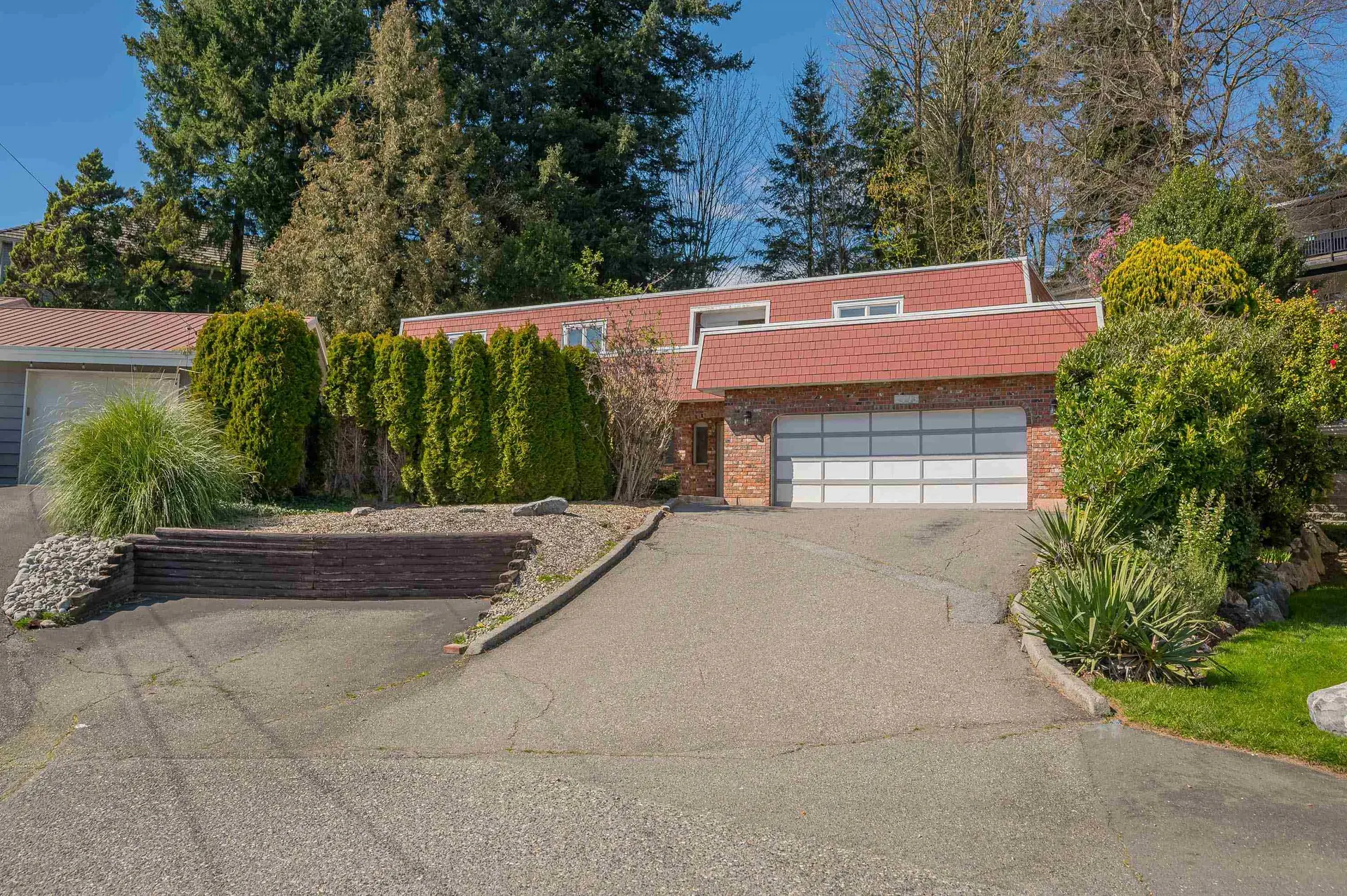 Property at 2443 Rideau Street, Abbotsford, BC