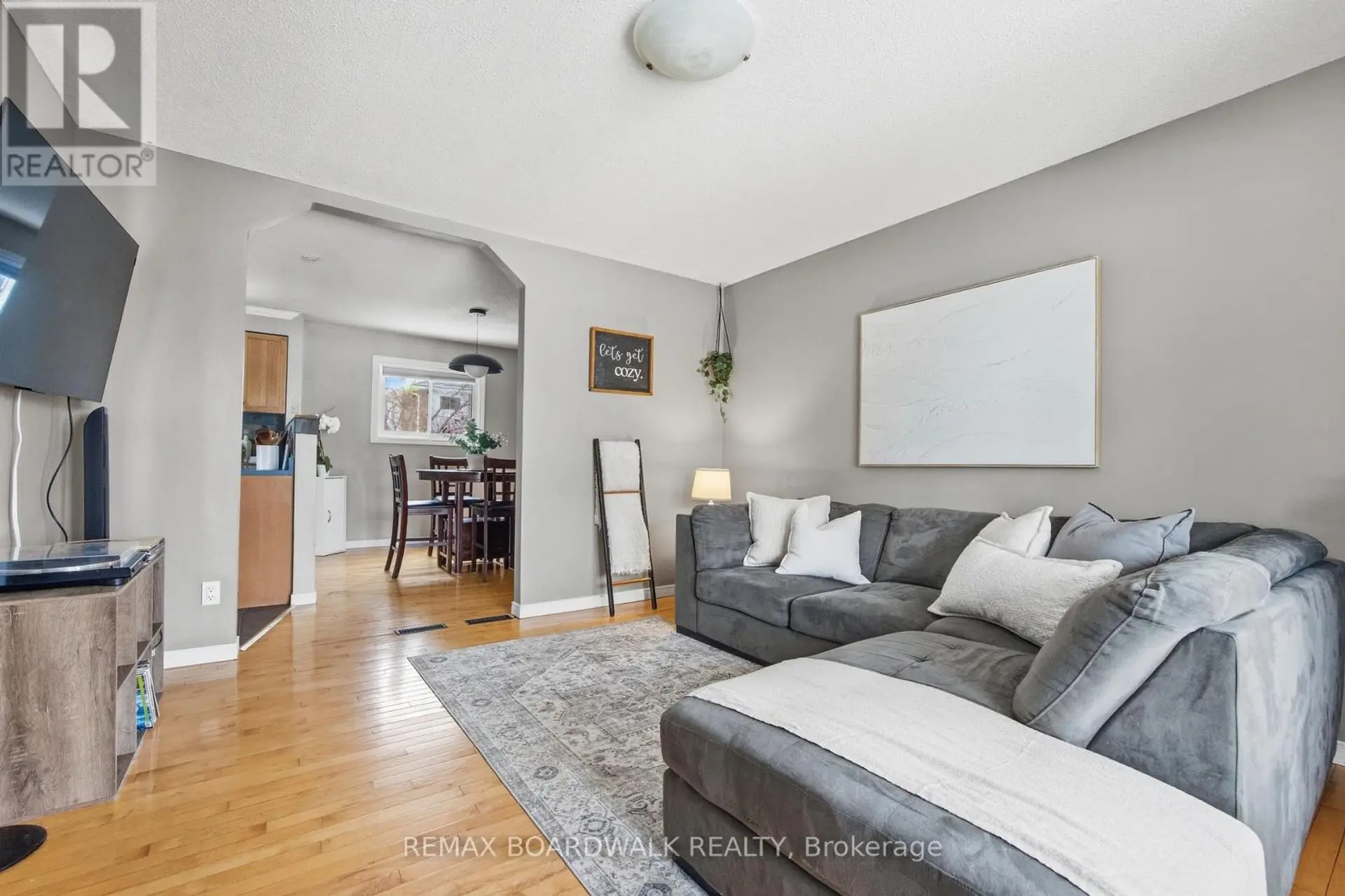 32 PROVOST STREET - Image 4