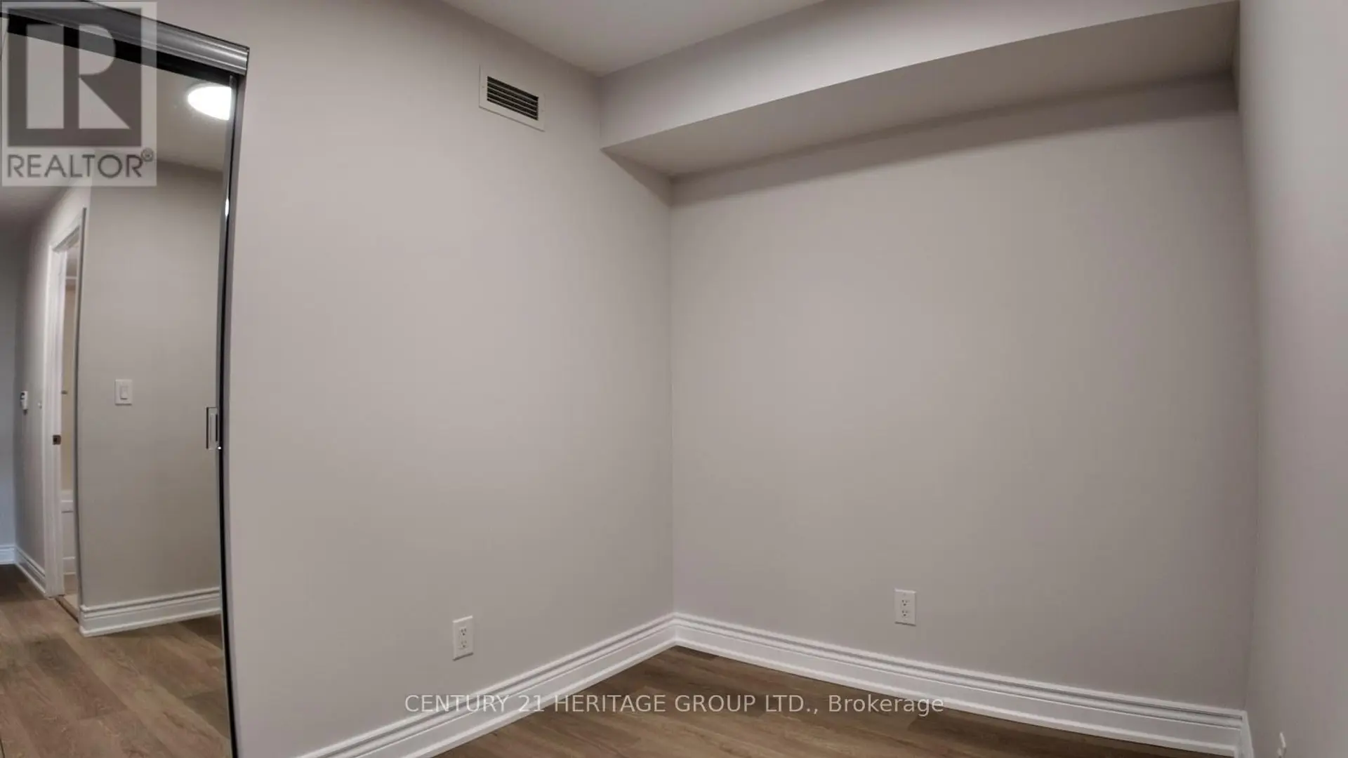 #601 233 SOUTH PARK ROAD - Image 16