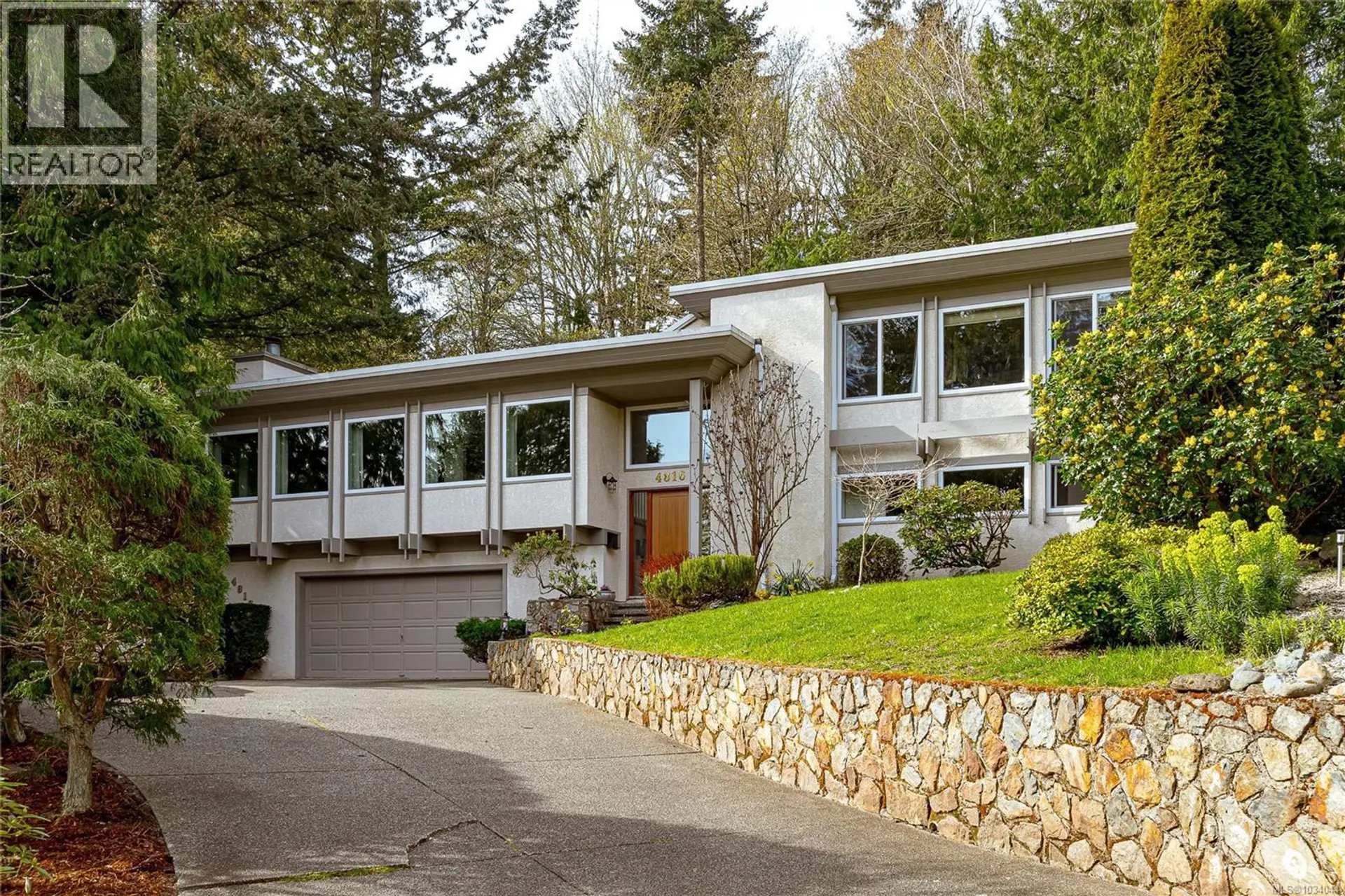 Property at 4816 Sea Ridge Dr, Saanich, BC