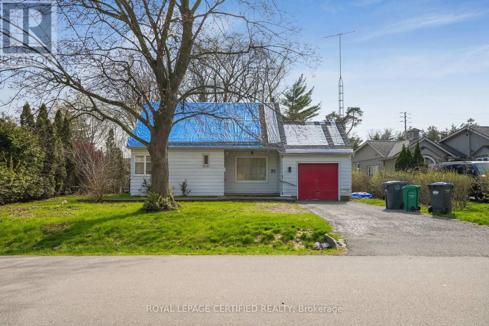 1348 HOLLYROOD AVENUE - Image 9