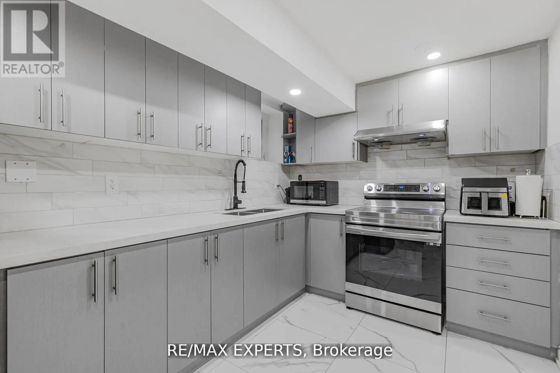 36 ELDERWOOD PLACE - Image 8