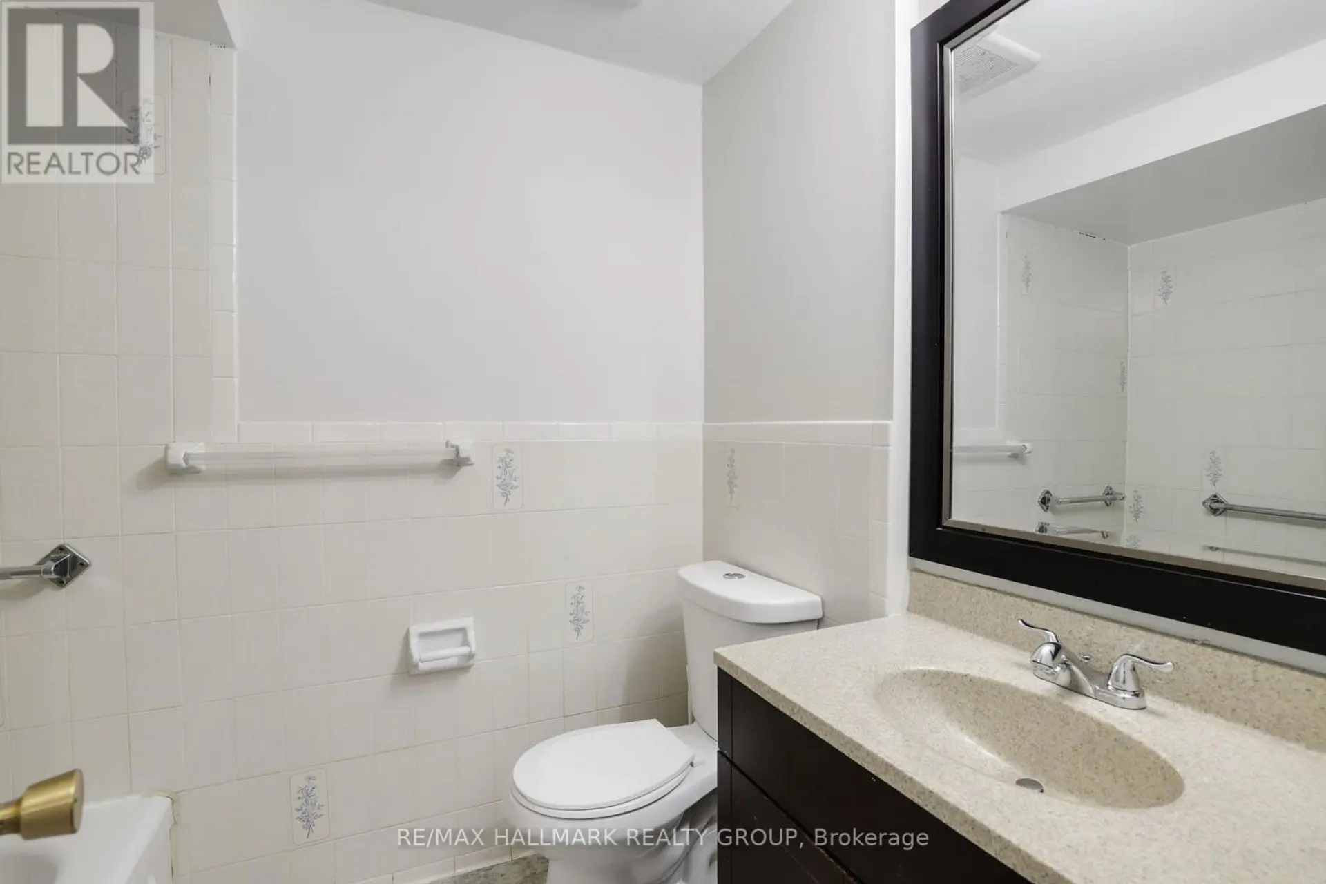 #44 920 DYNES ROAD - Image 9