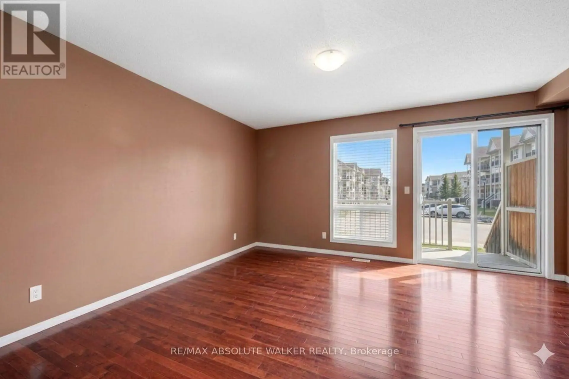#8 299 AQUAVIEW DRIVE - Image 10
