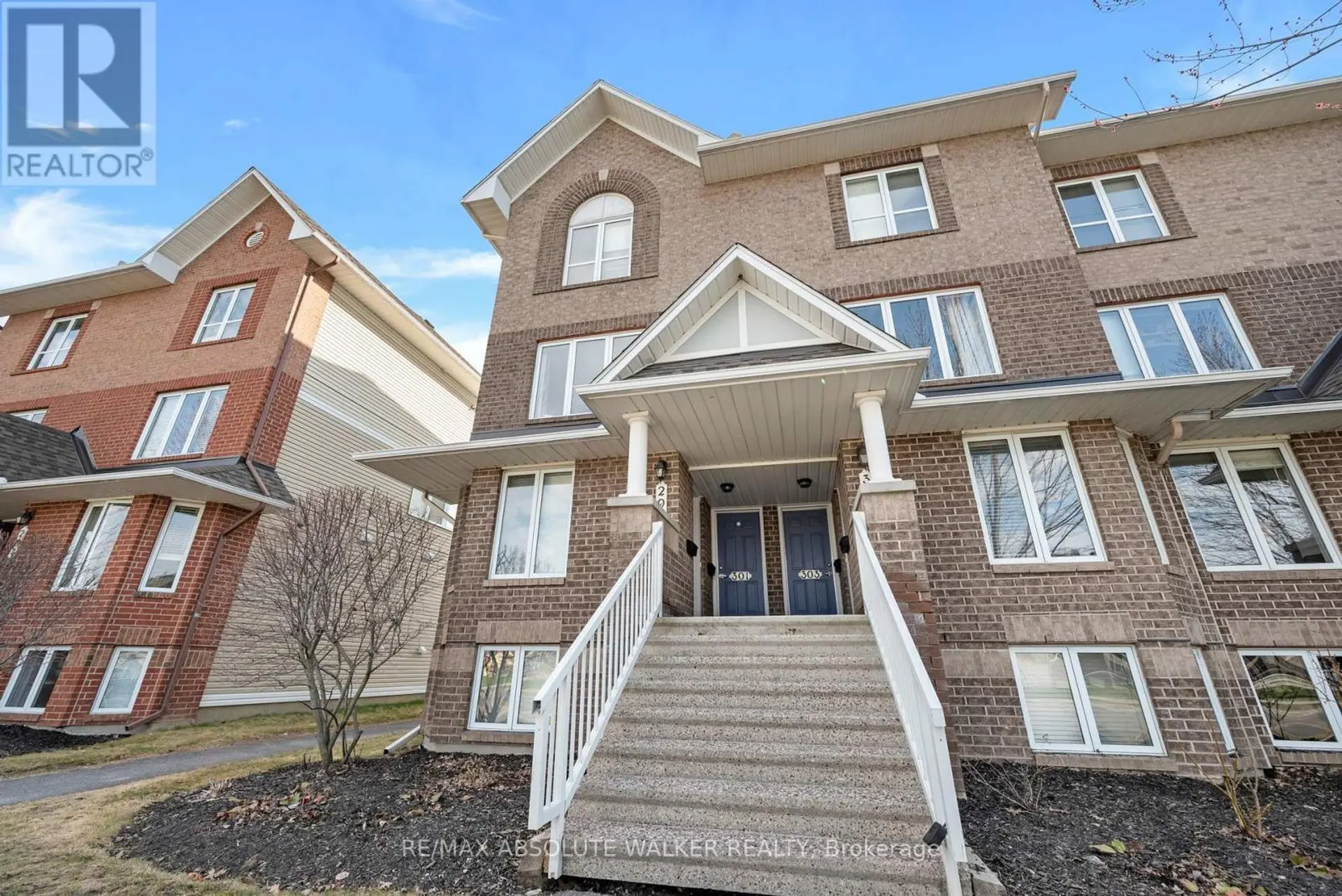 #8 299 AQUAVIEW DRIVE - Image 2