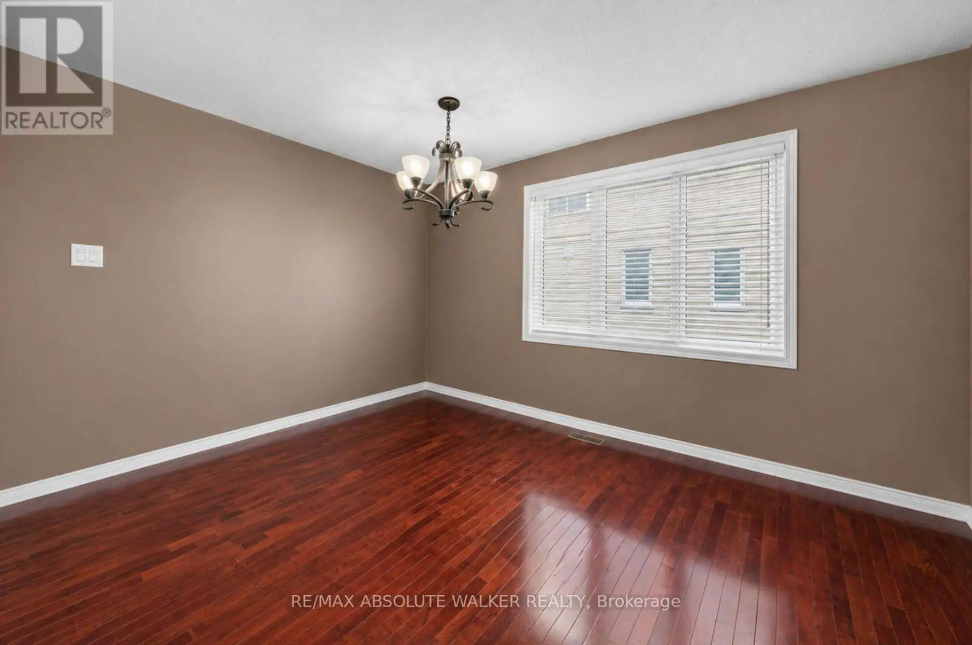 #8 299 AQUAVIEW DRIVE - Image 8