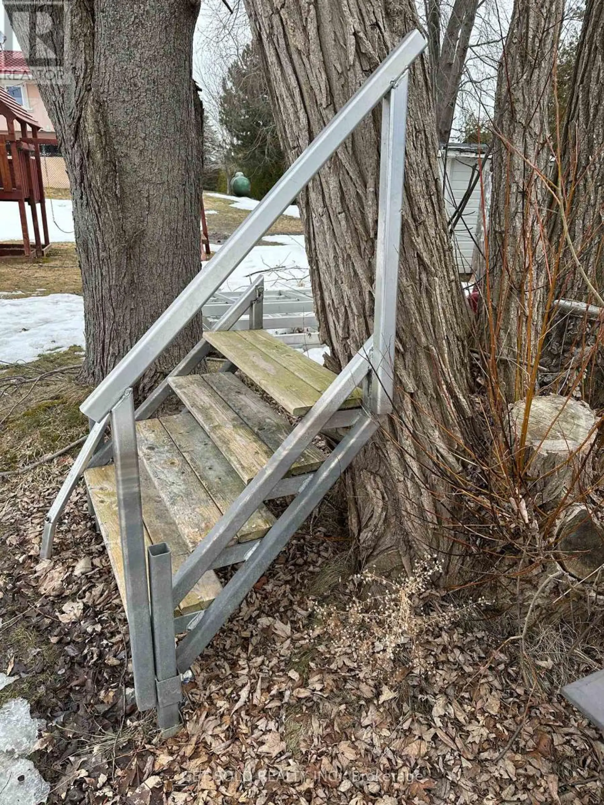3778 HARRYS LANE W - Image 16