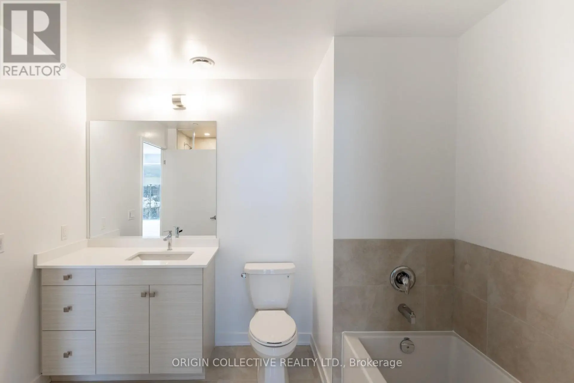 #605 1035 SOUTHDOWN ROAD - Image 11