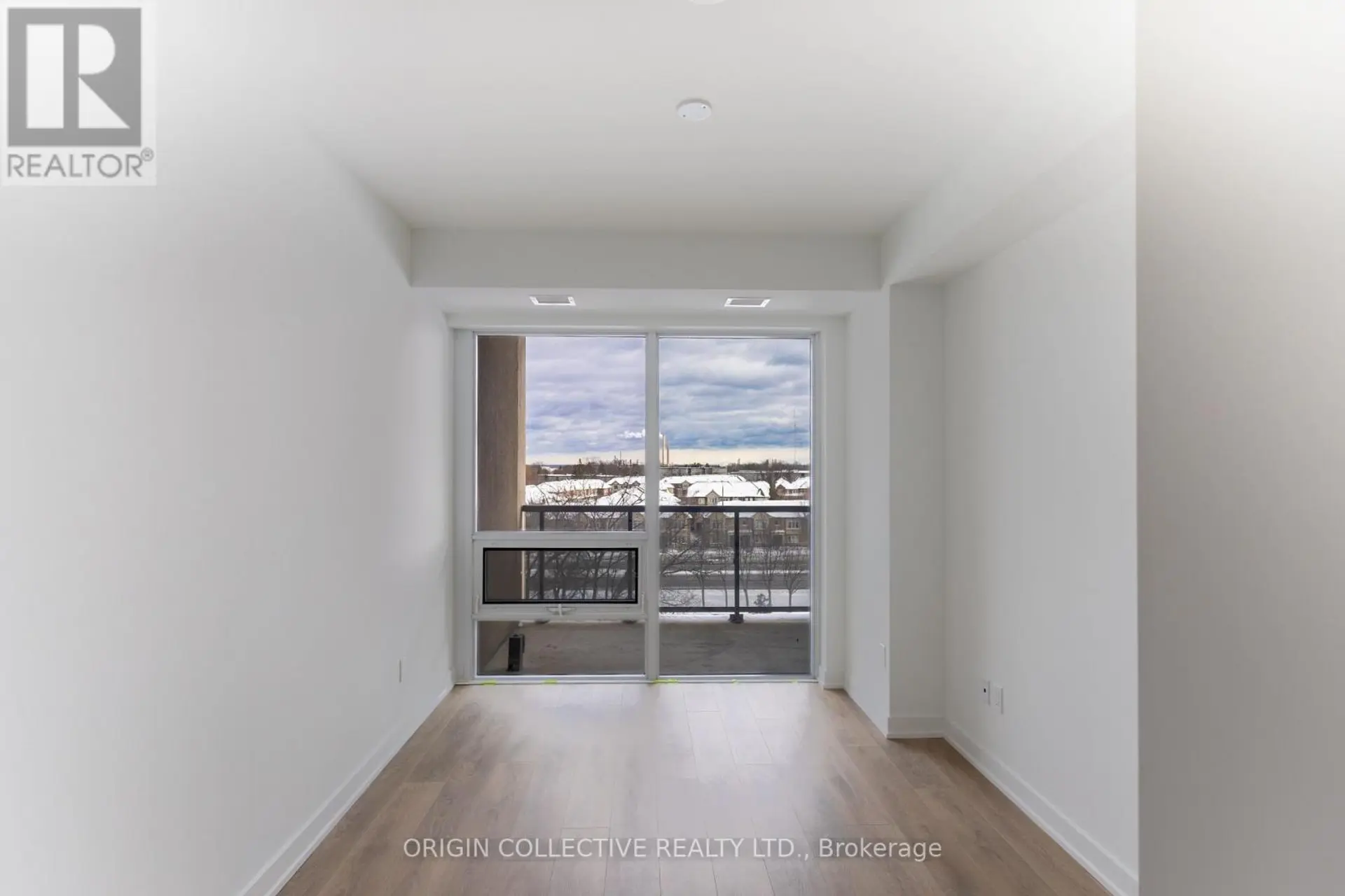 #605 1035 SOUTHDOWN ROAD - Image 12