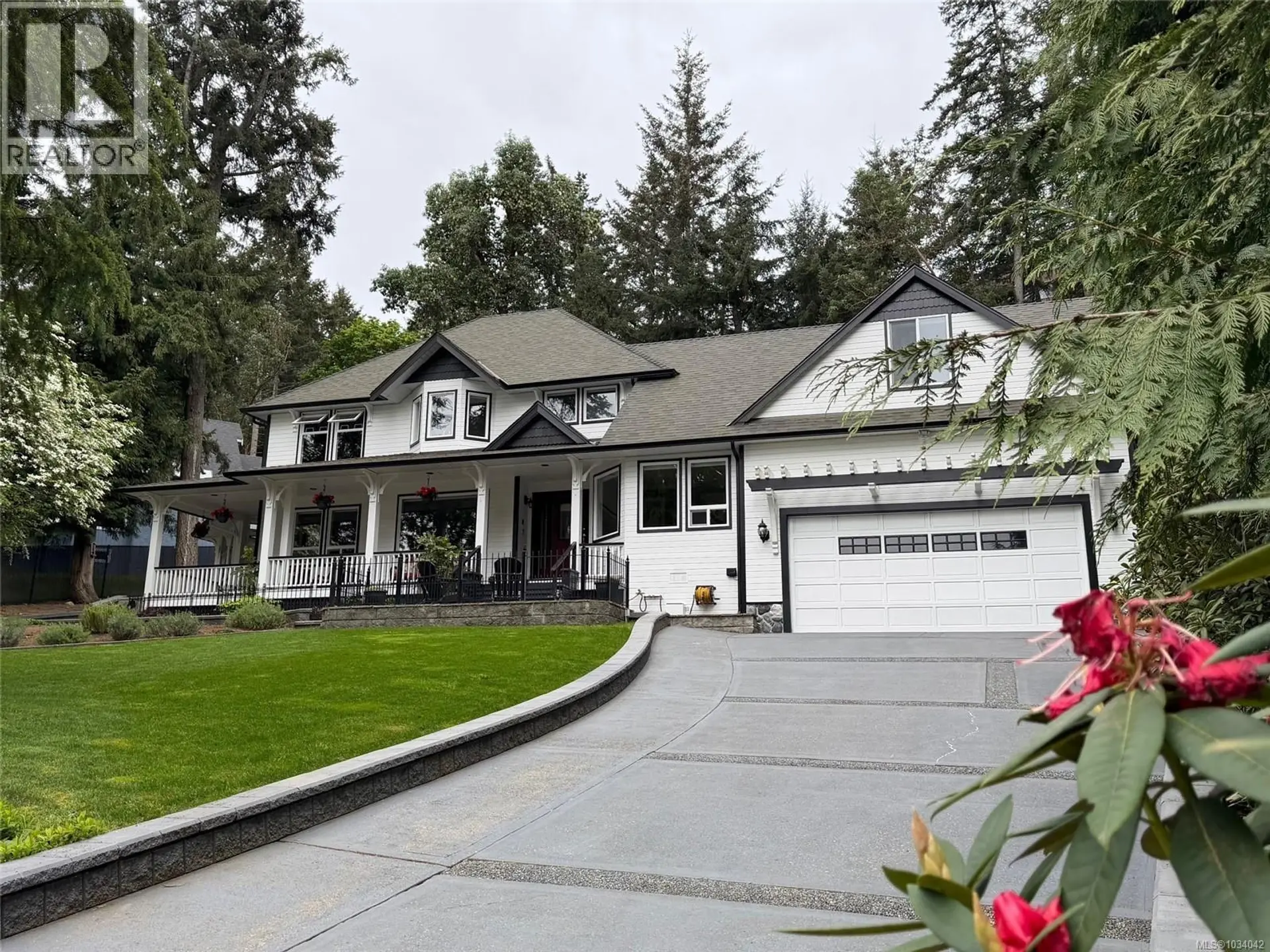Property at 7072 Willis Point Rd, Central Saanich, BC