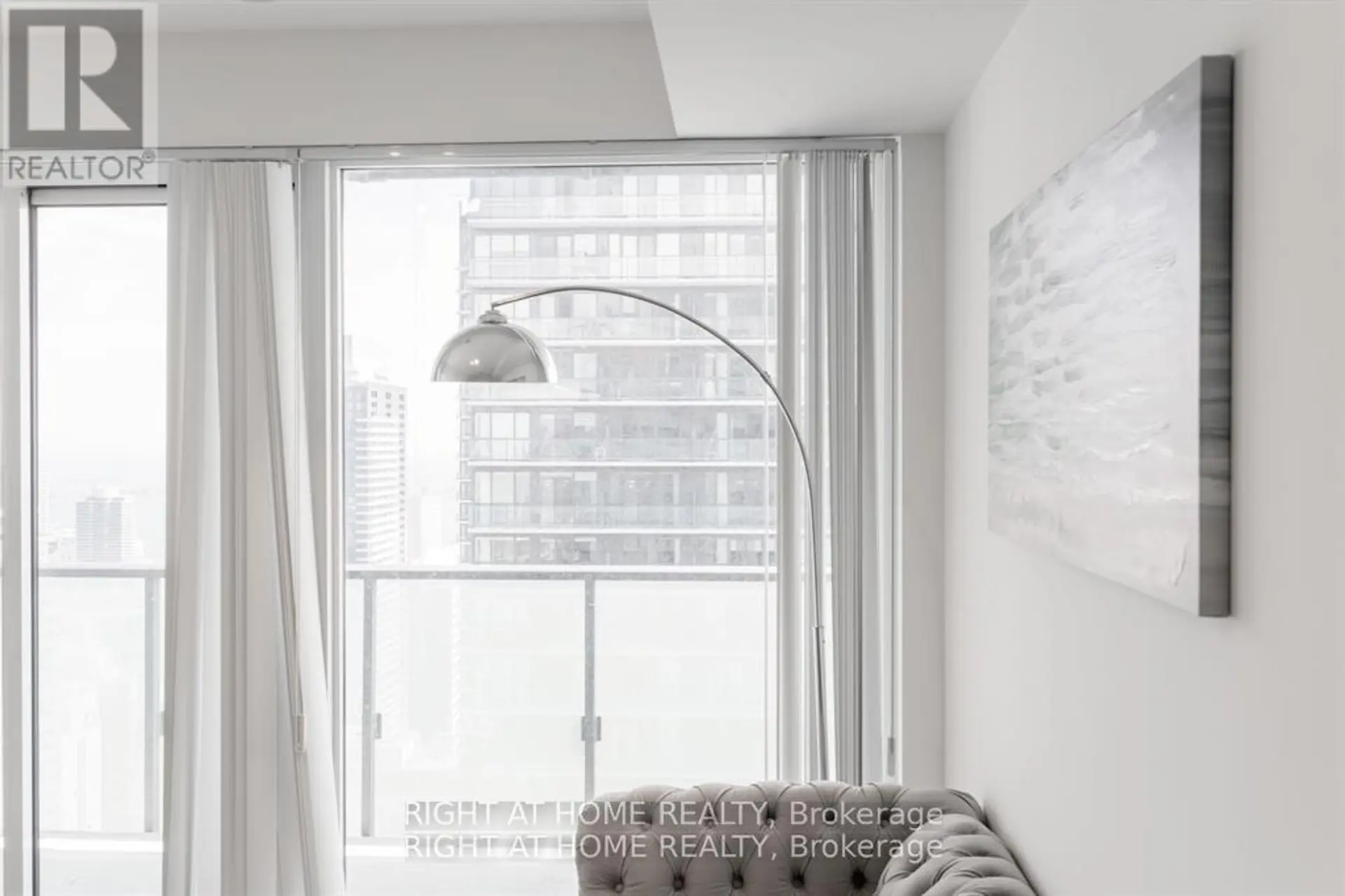 #3907 101 PETER STREET - Image 12