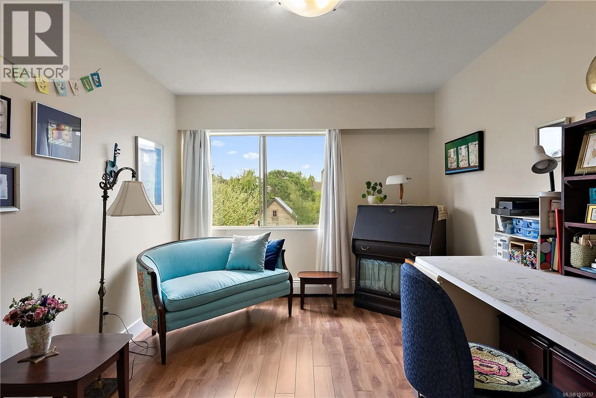 #324 964 Heywood Ave - Image 11
