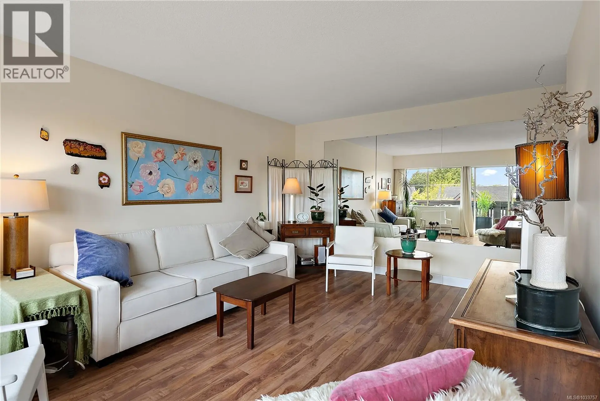 #324 964 Heywood Ave - Image 14