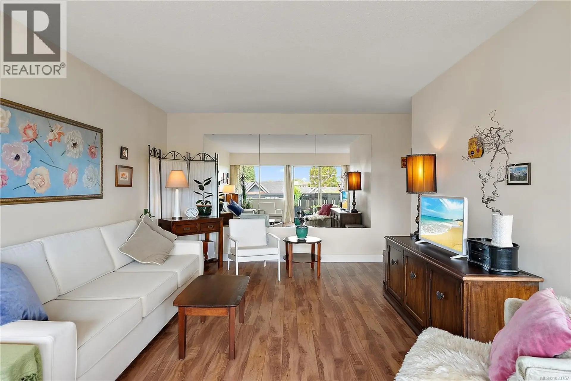#324 964 Heywood Ave - Image 15
