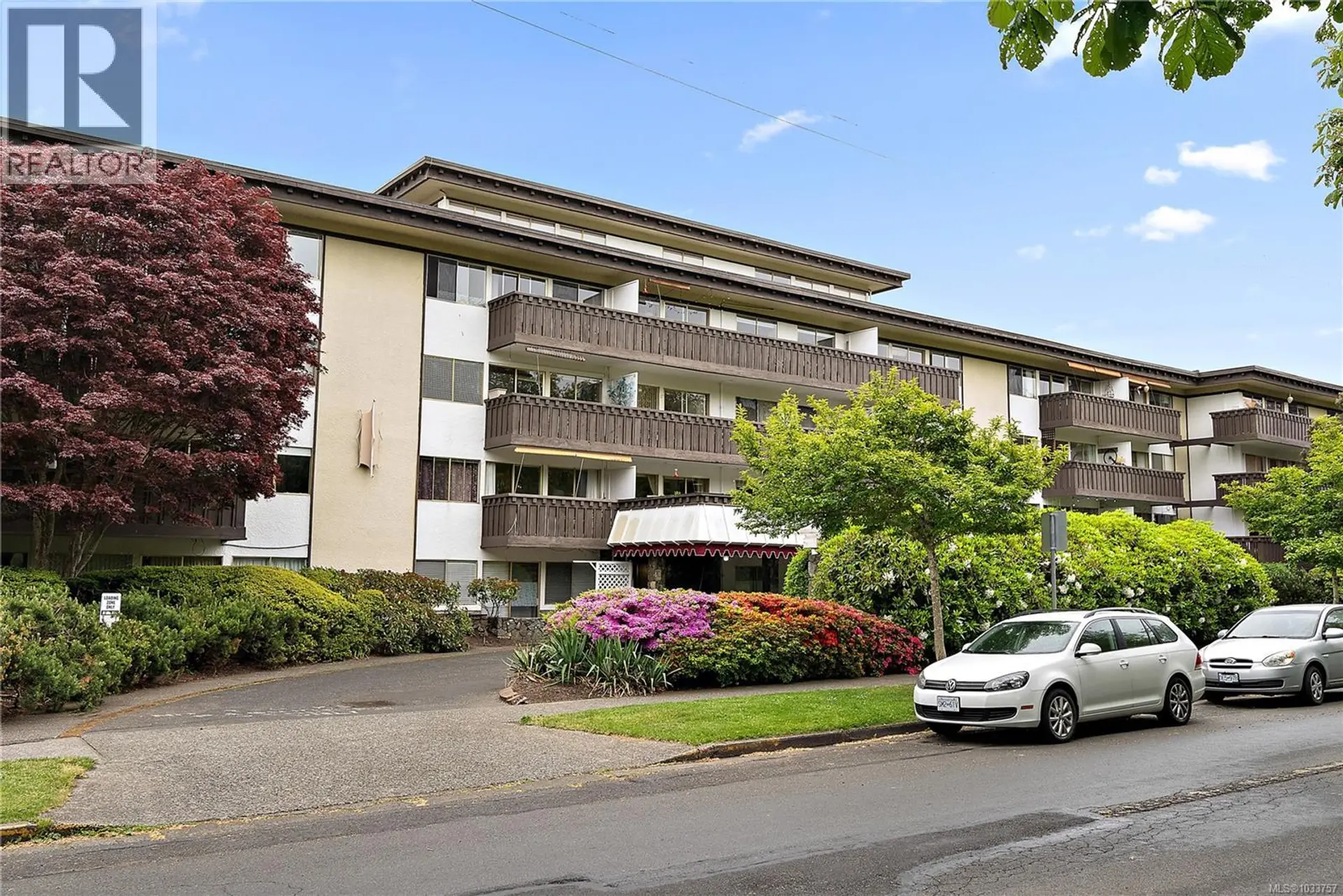 #324 964 Heywood Ave - Image 16