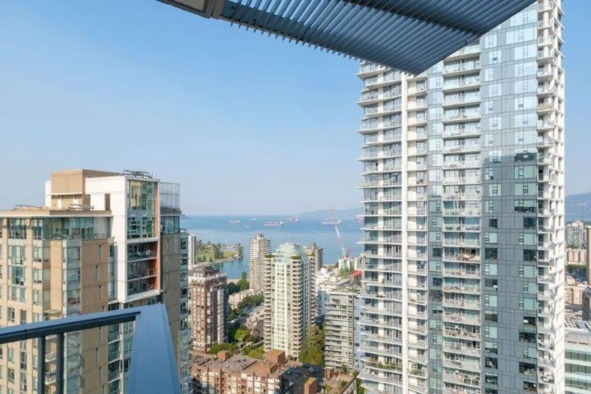 #3708 1283 Howe Street - Image 3