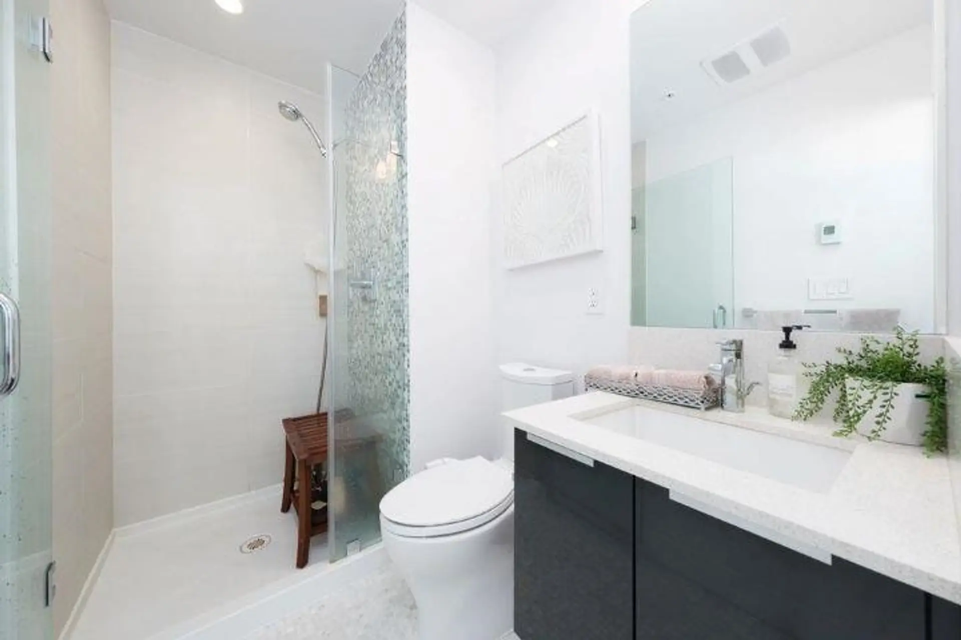 #3708 1283 Howe Street - Image 9