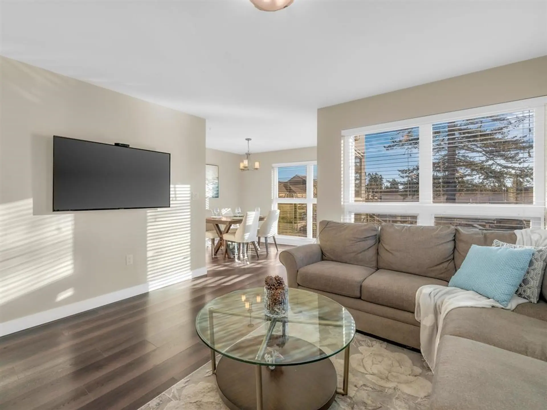 #105 4815 55b Street - Image 3