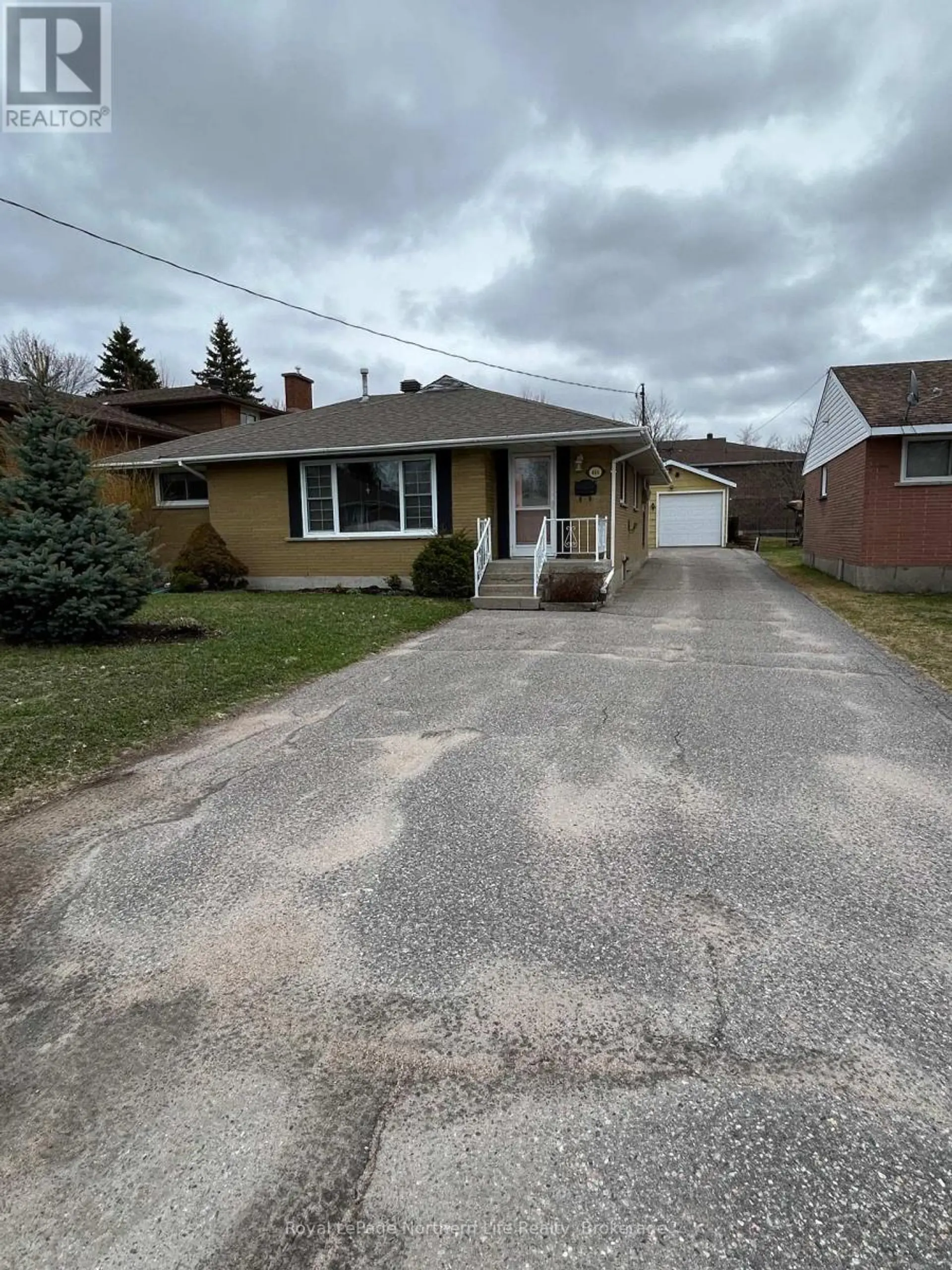 446 PRINCESS STREET W - Image 1