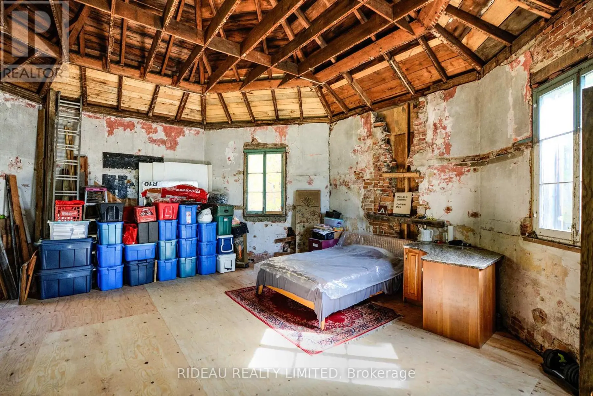 24 BRIAR HILL ROAD - Image 18