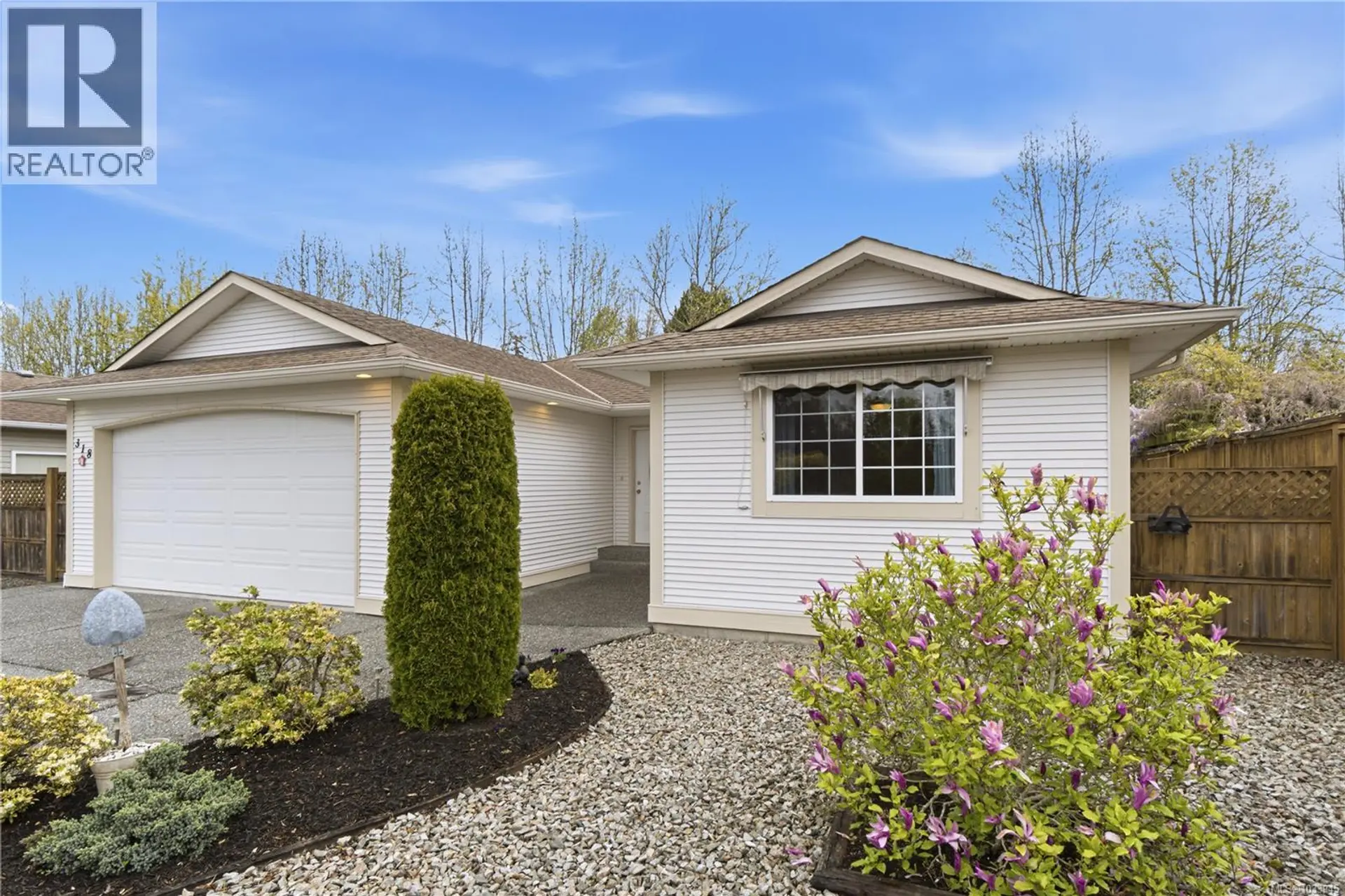 Property at 318 Clarkson Pl, Parksville, BC