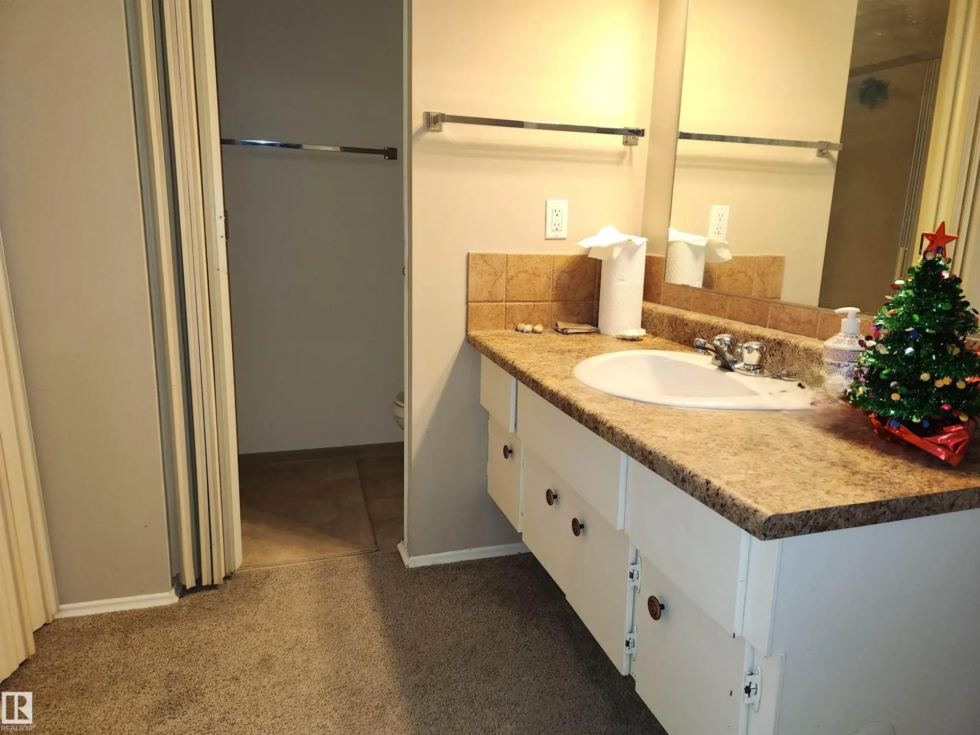 #224 5125 RIVERBEND RD NW - Image 8