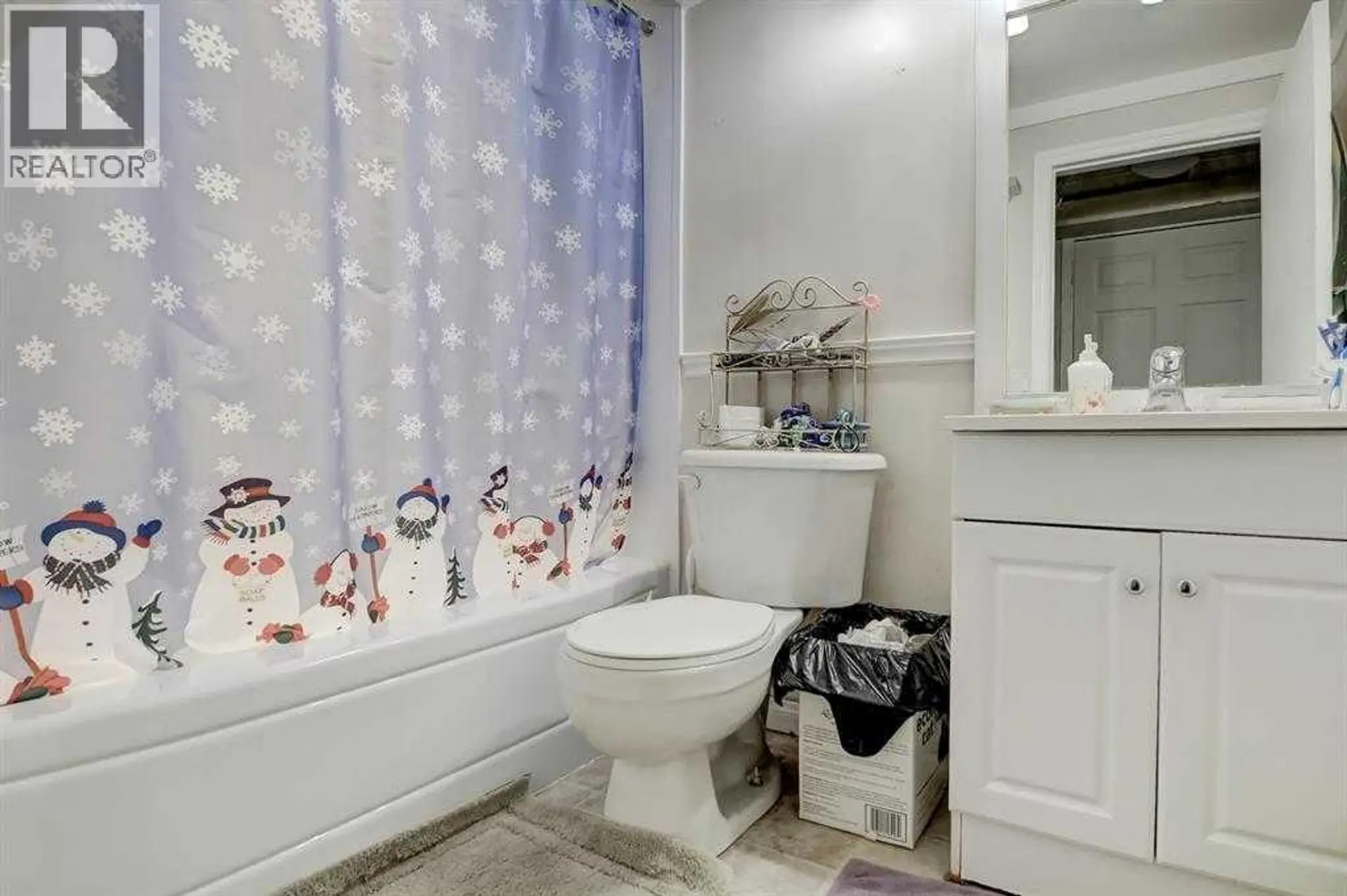 518 54 Avenue SW - Image 6