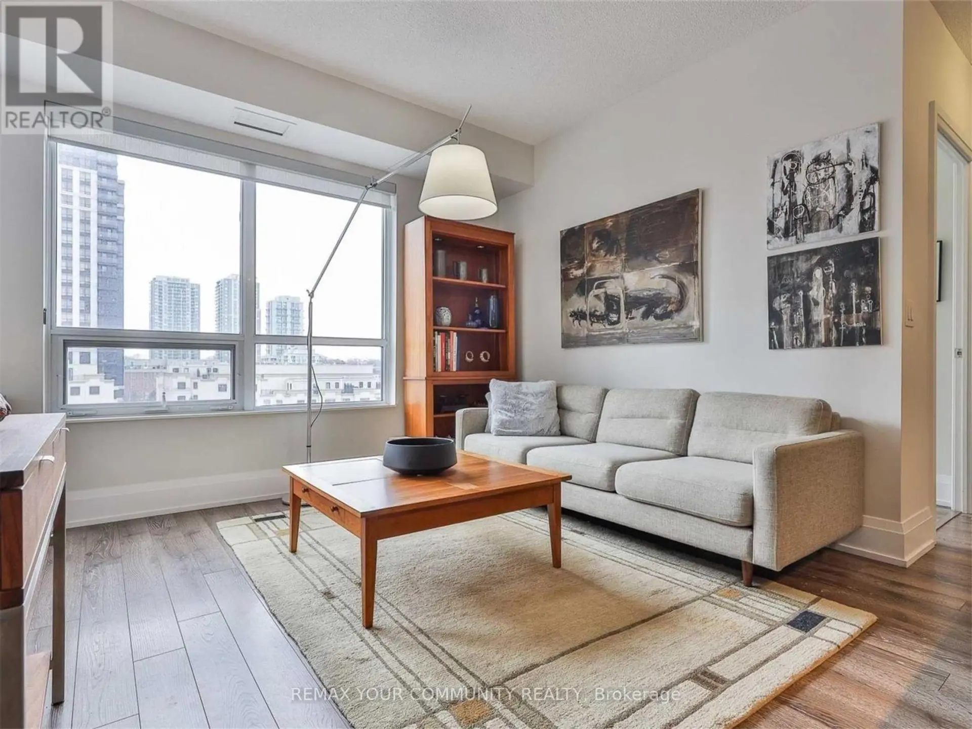 #533 120 HARRISON GARDEN BOULEVARD - Image 5