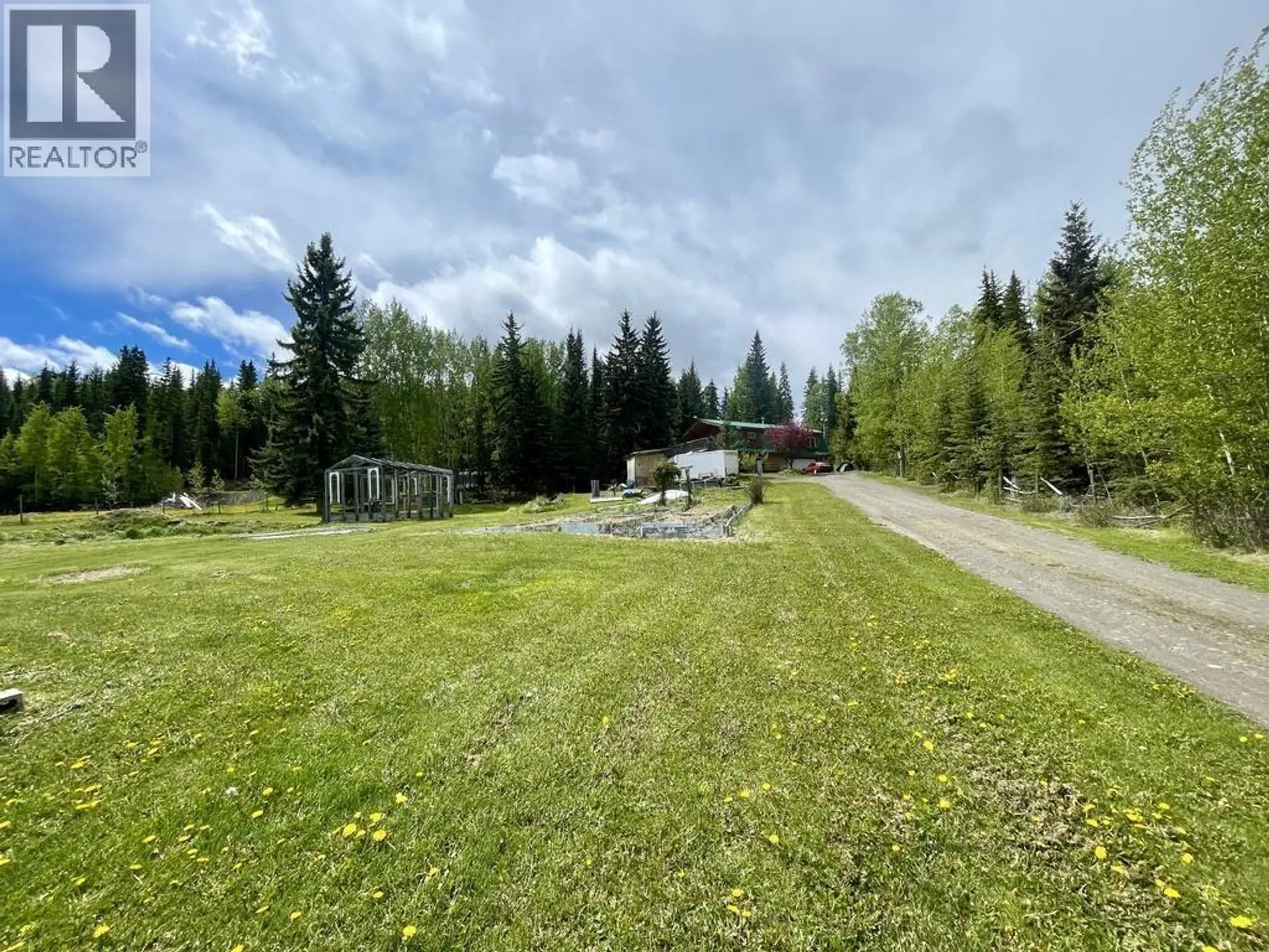 Property at 6192 HUNT ROAD, 100 Mile House, BC