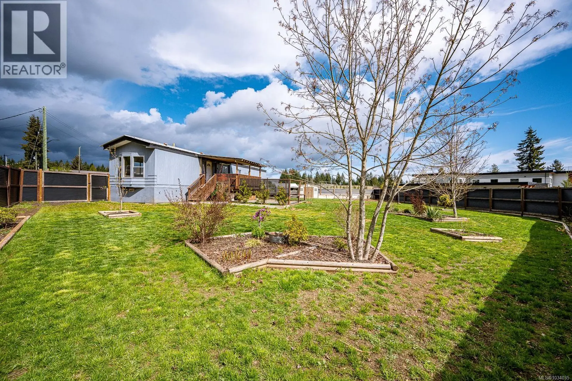 Property at 3378 Nikkei Pl, Cumberland, BC