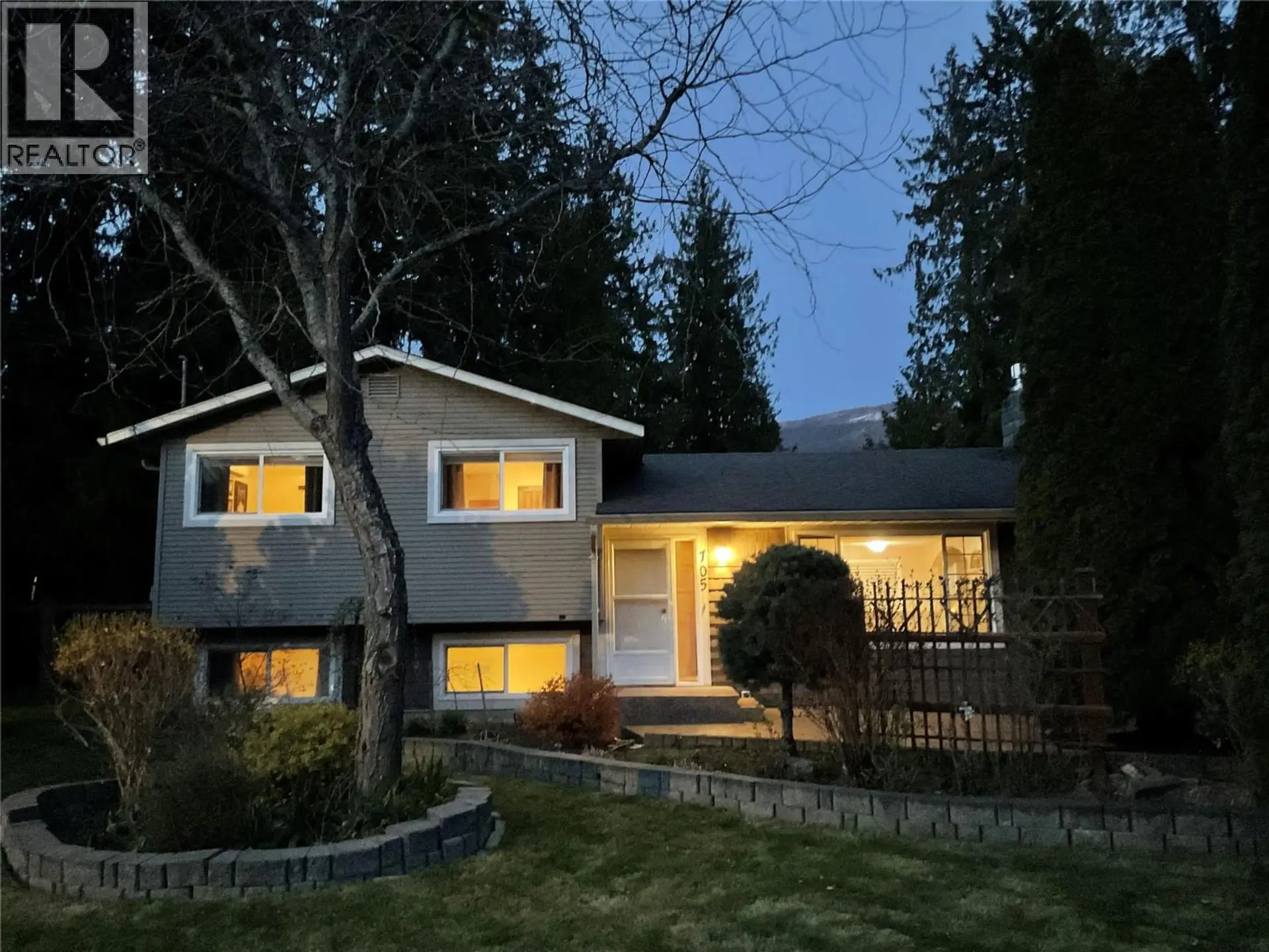 Property at 705 Shuswap Avenue, Sicamous, BC