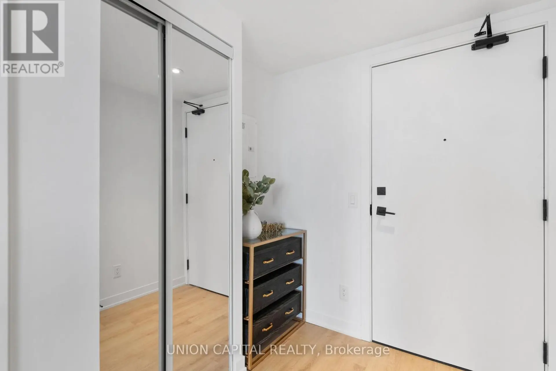 #1612 319 JARVIS STREET - Image 6