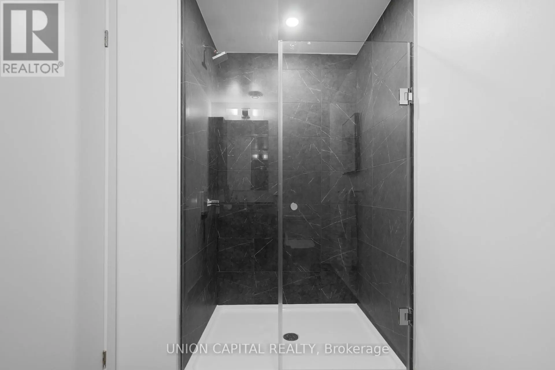 #1801 252 CHURCH STREET - Image 15