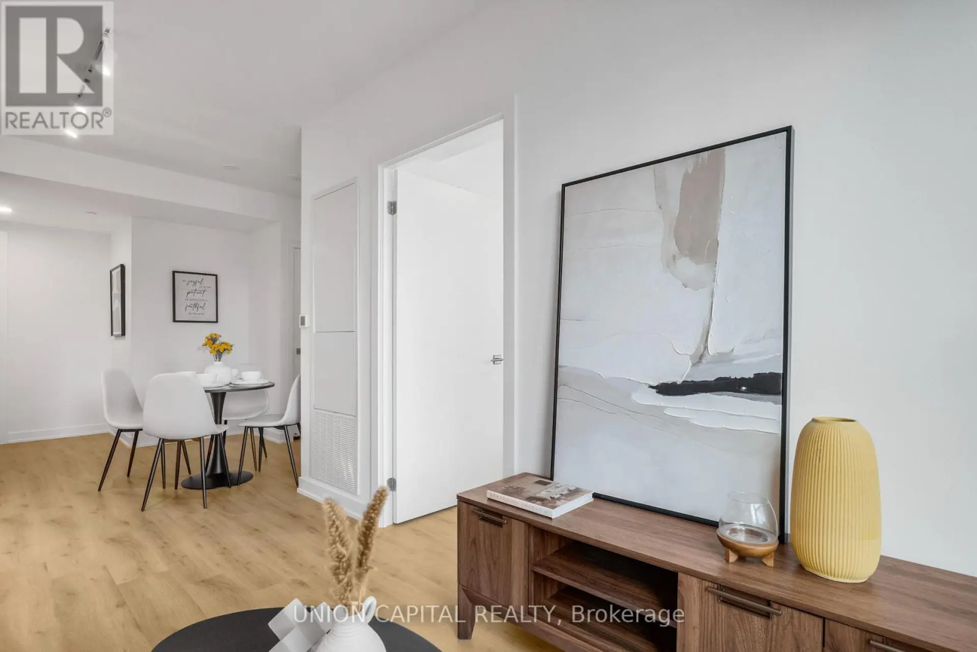 #1801 252 CHURCH STREET - Image 7