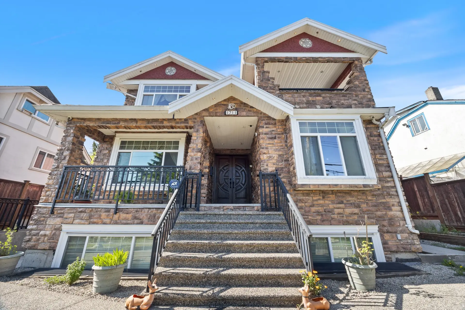 Property at 1711 Sixth Avenue, New Westminster, BC