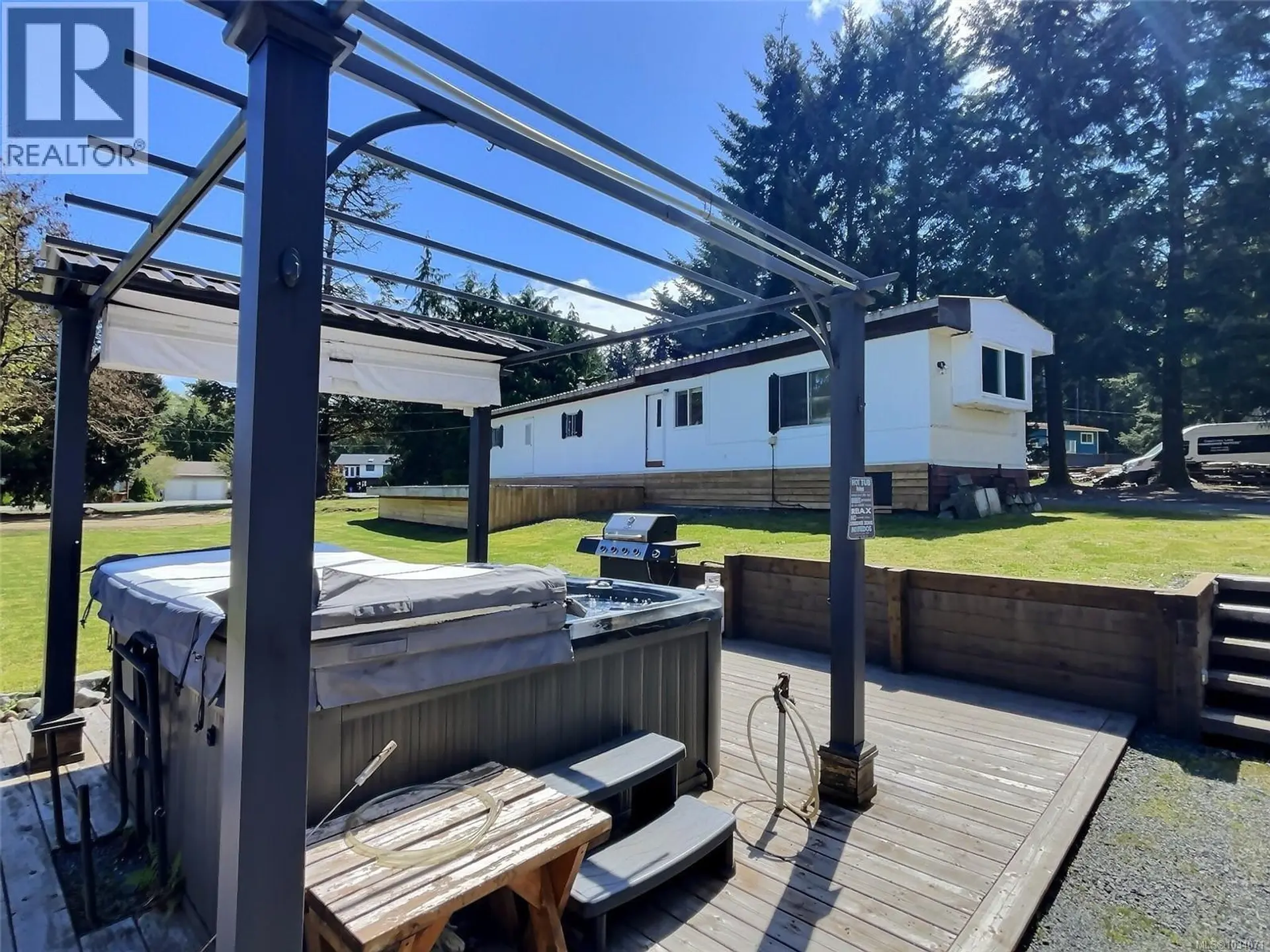 Property at 6855 Charles Pl, Honeymoon Bay, BC